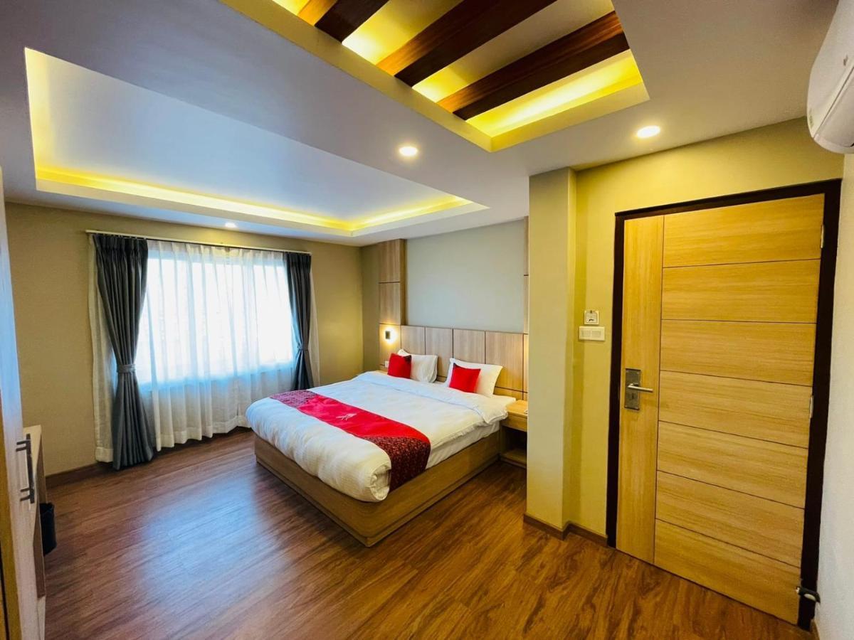 Aerocity Hotel 4*