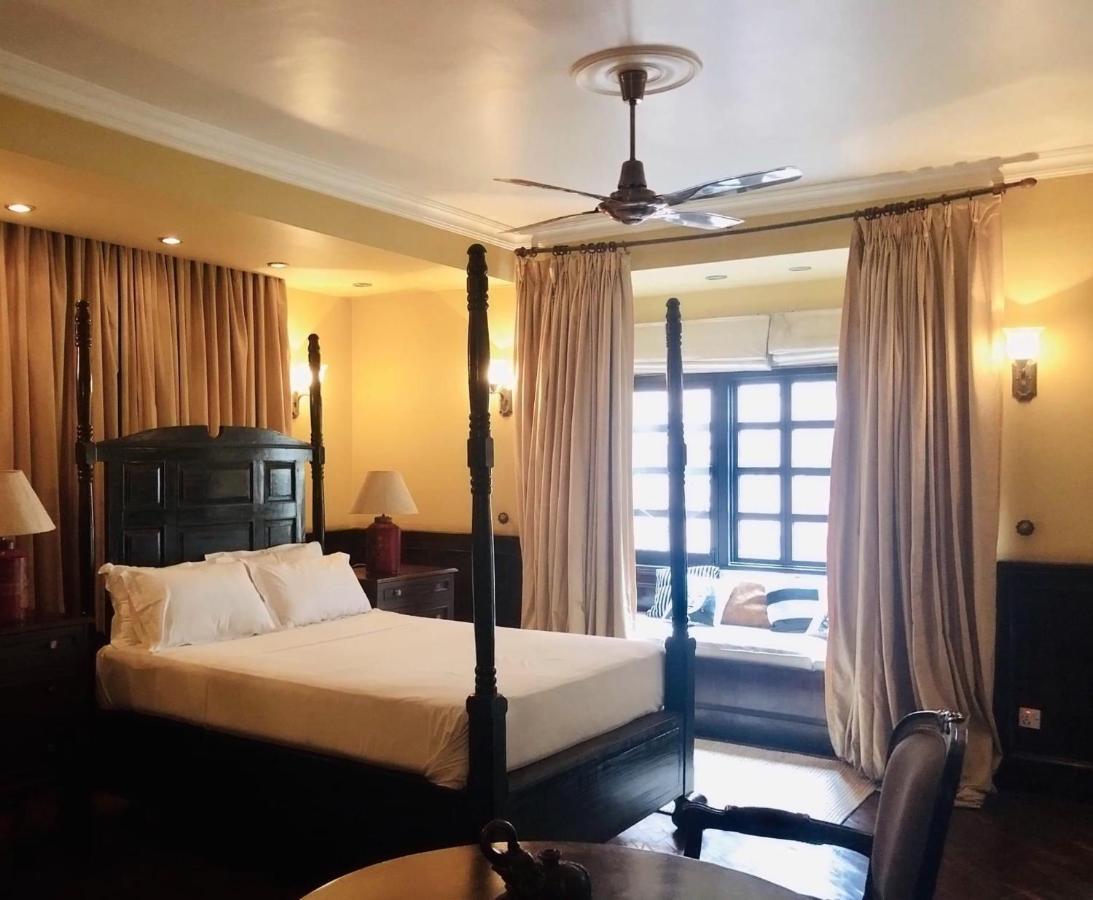 Courtyard Pujan Hotel 4*