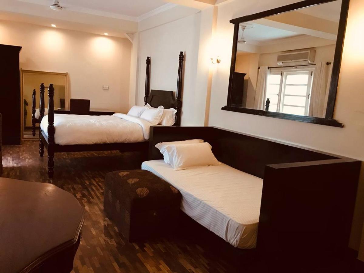 Hotel Courtyard Pujan