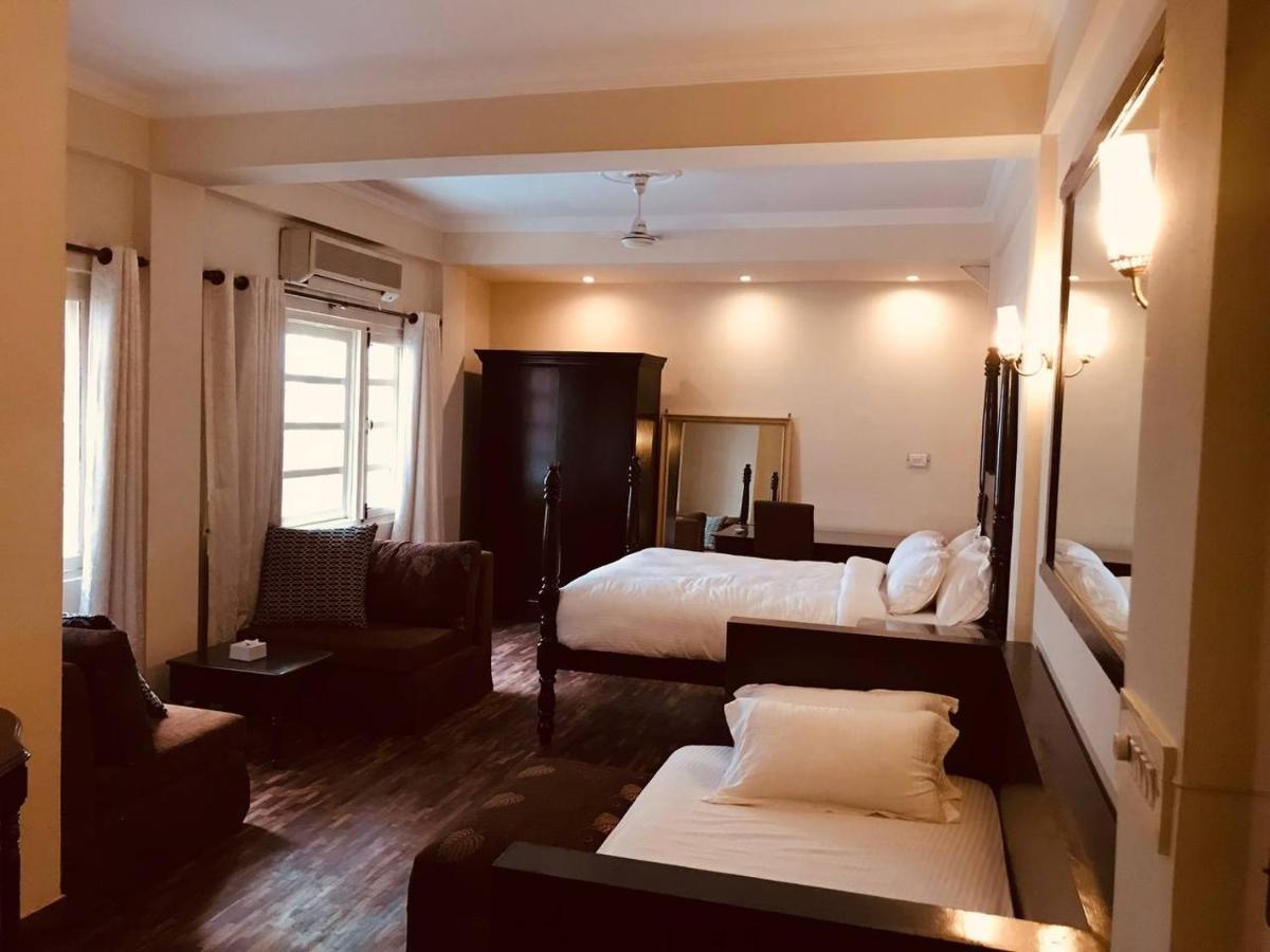 Hotel Courtyard Pujan 4*