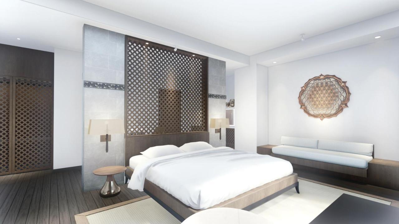 Hotel Square 4*