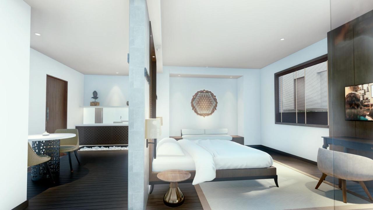 Square Hotel 4*