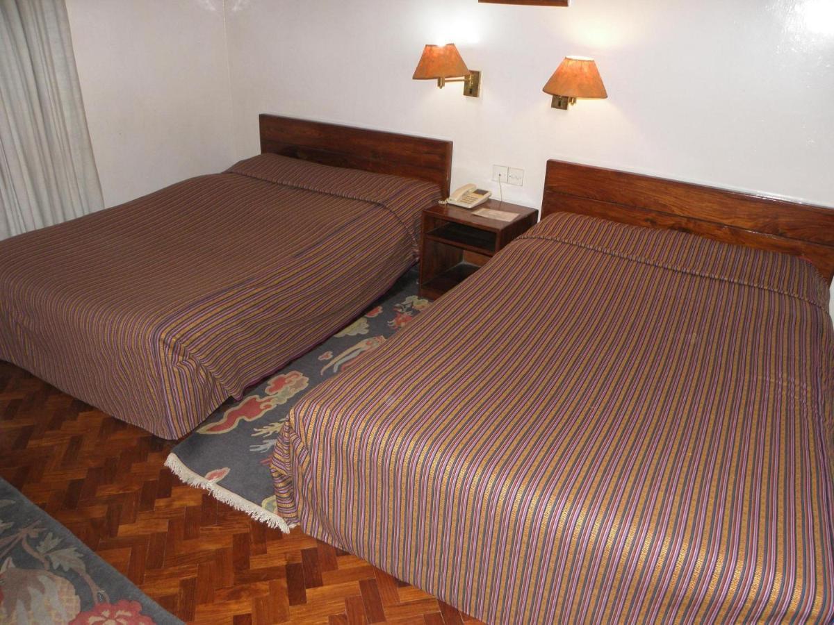 Vajra Hotel 4*