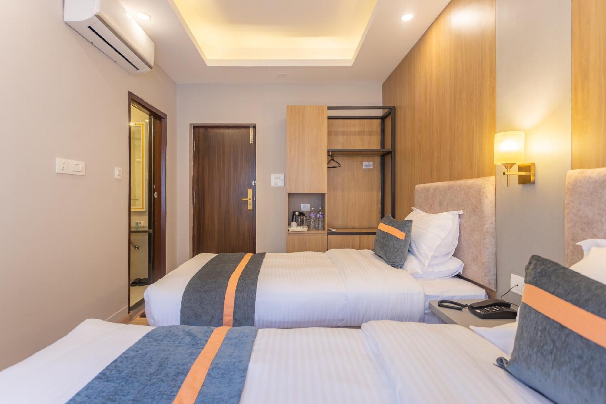 Aawas Boutique 3*