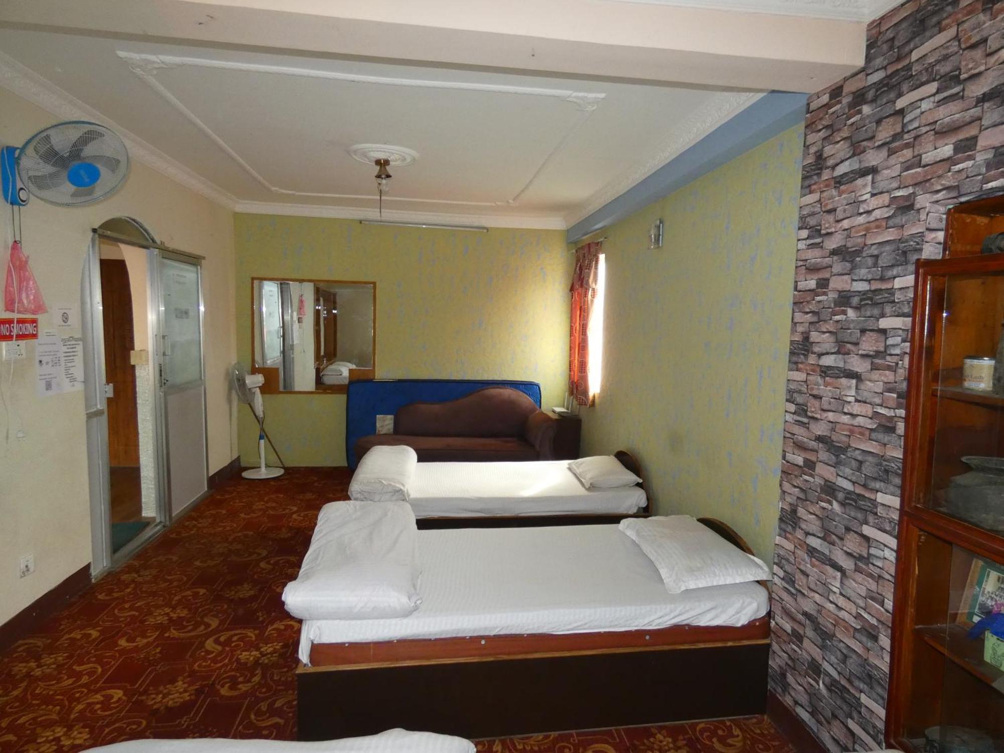 Sara's Backpackers Albergue