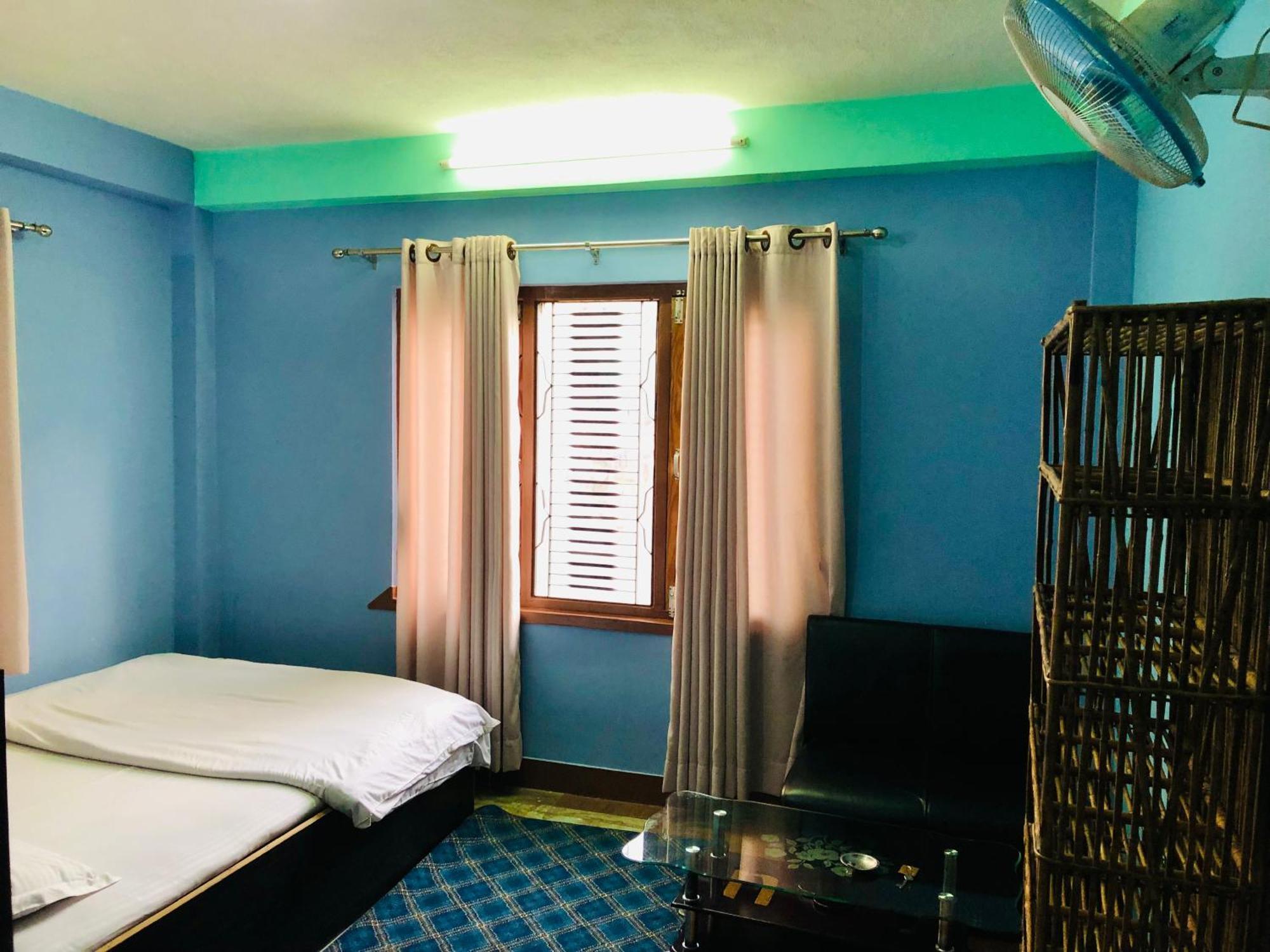 Albergue Sara's Backpackers *