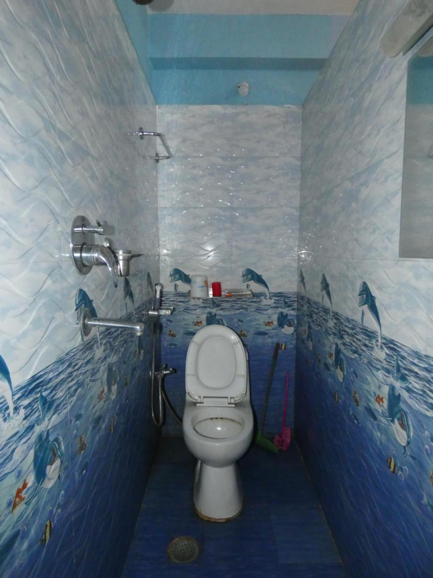Sara's Backpackers Albergue *