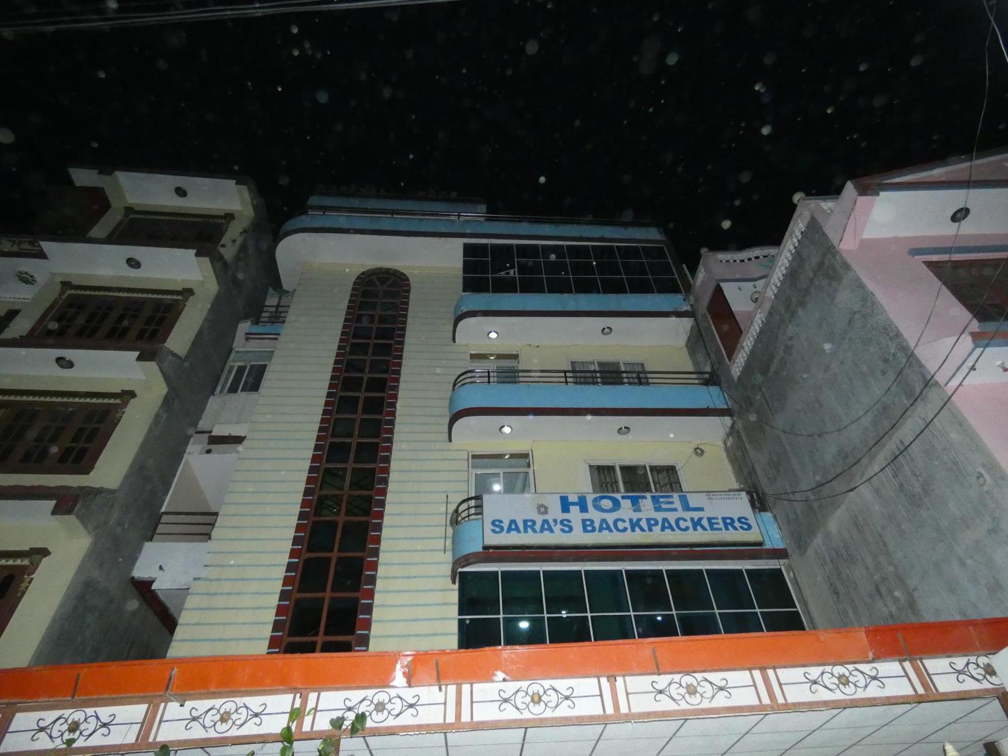 Albergue Sara's Backpackers *