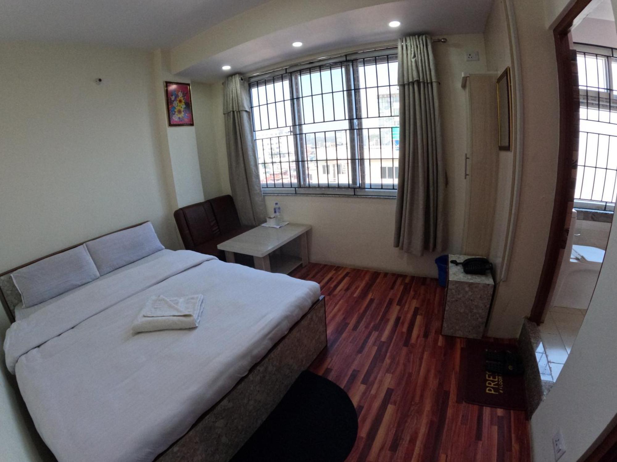 Hotel Global Village *