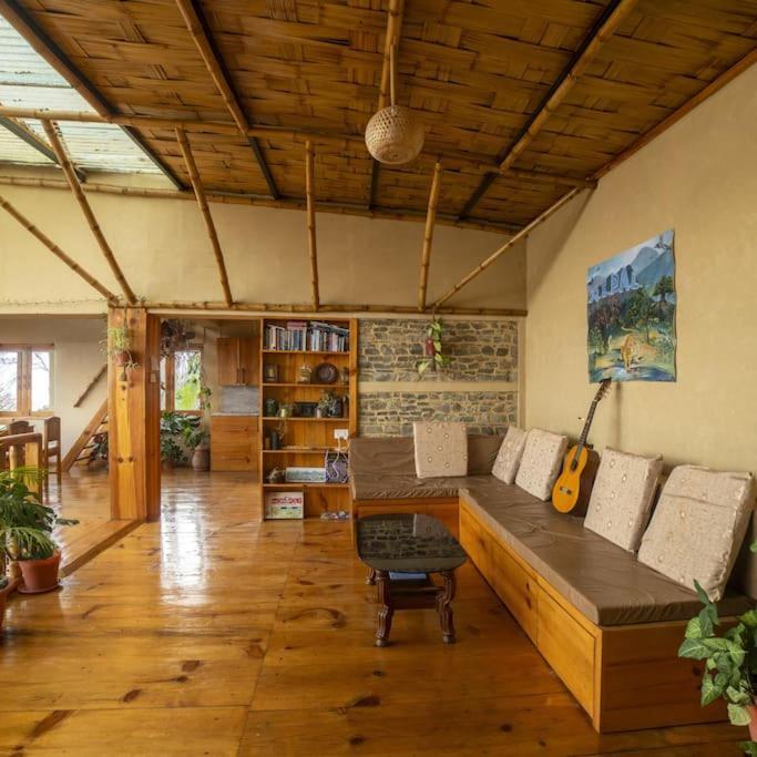 Neo Farm Retreat *