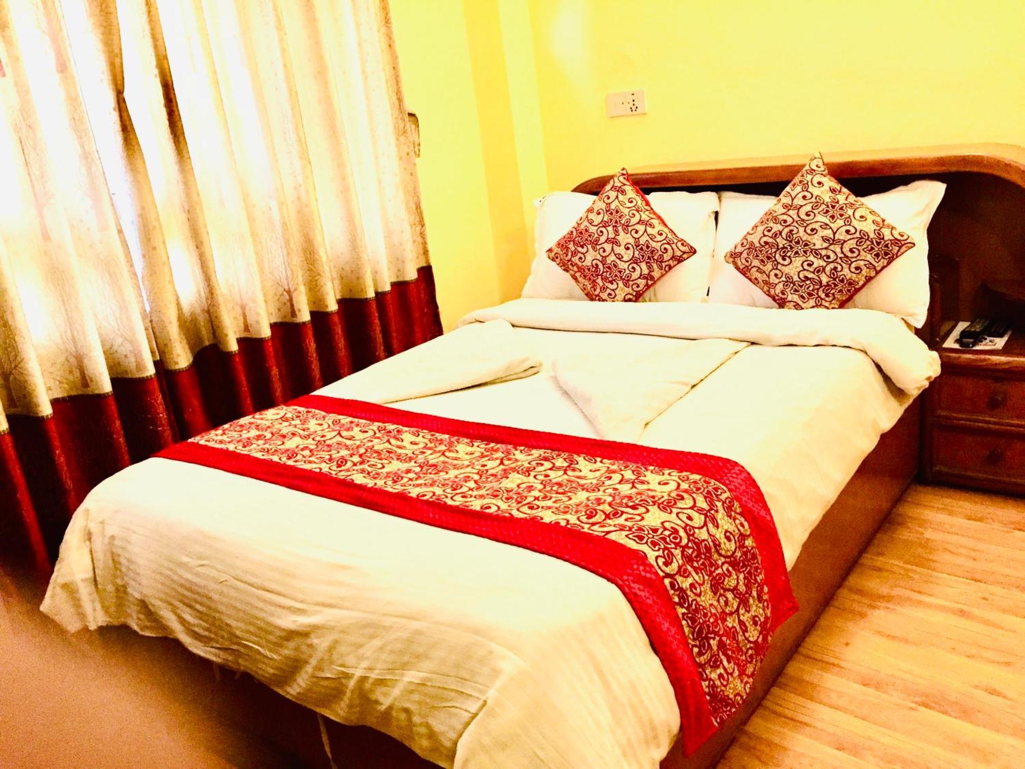 Orchid Guest house 2*