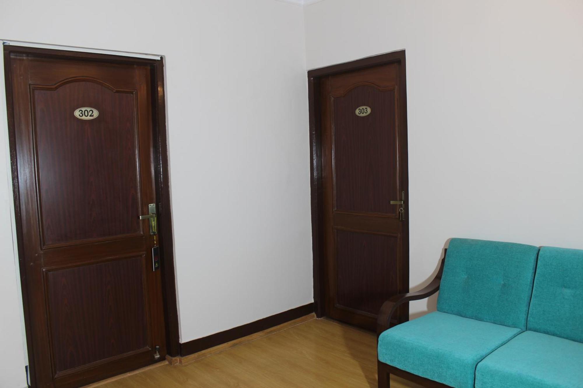 Hotel Happy Or Mudkhu Durbar