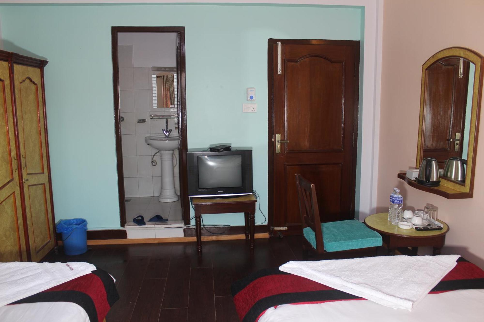 Happy Or Mudkhu Durbar Hotel
