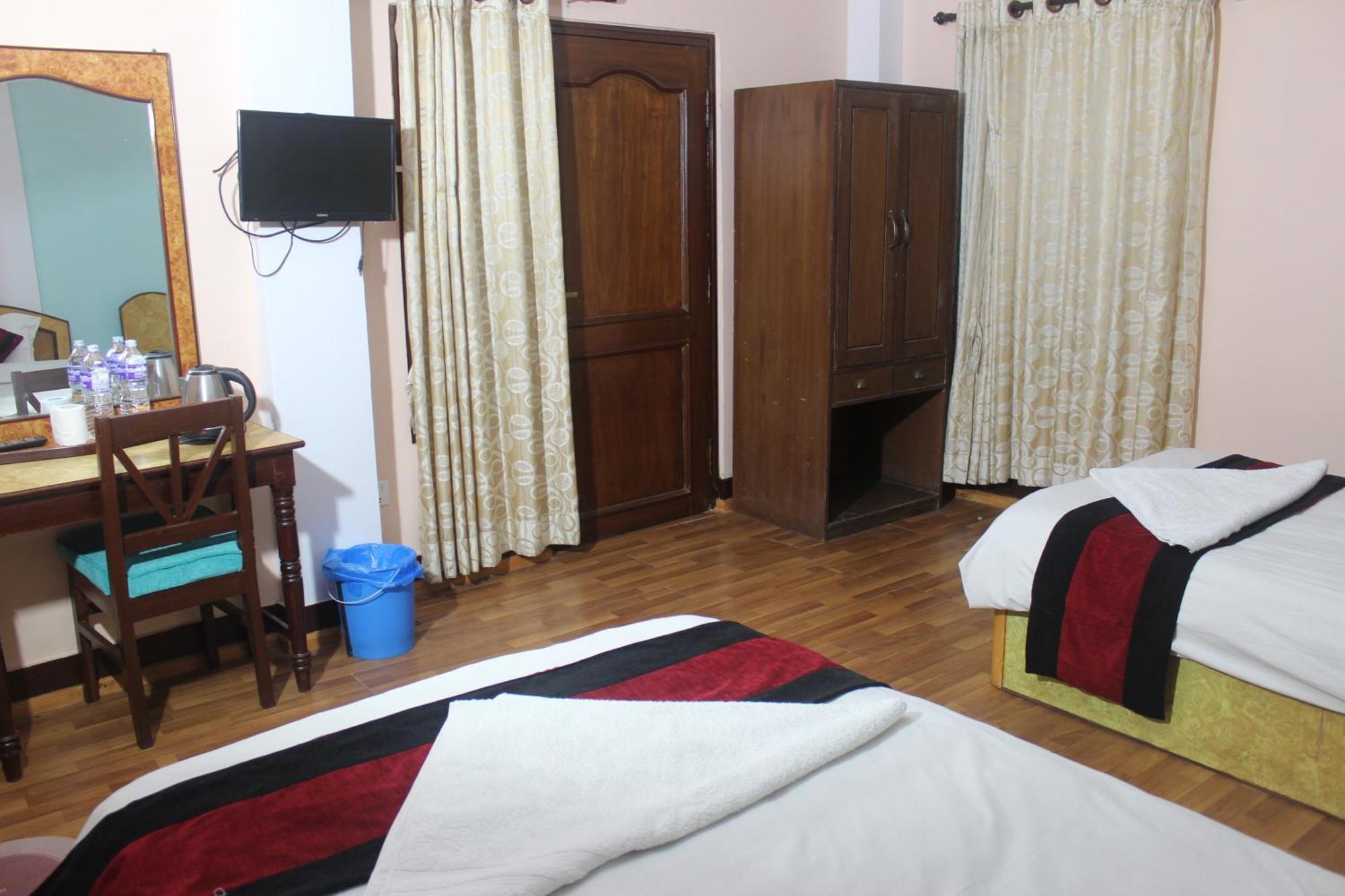 Hotel Happy Or Mudkhu Durbar