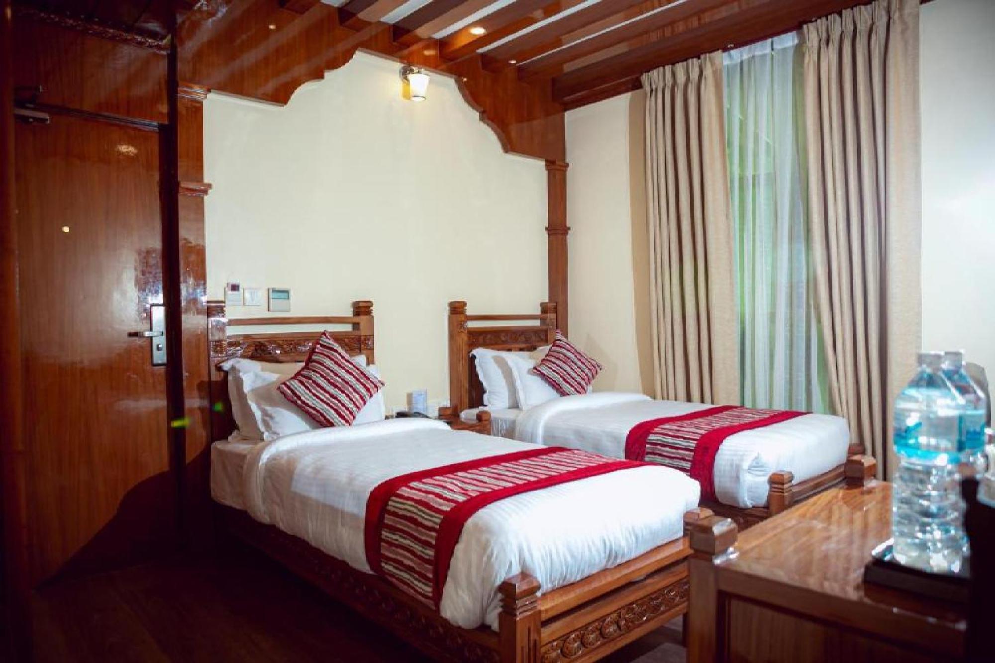 Surya Heritage 4*