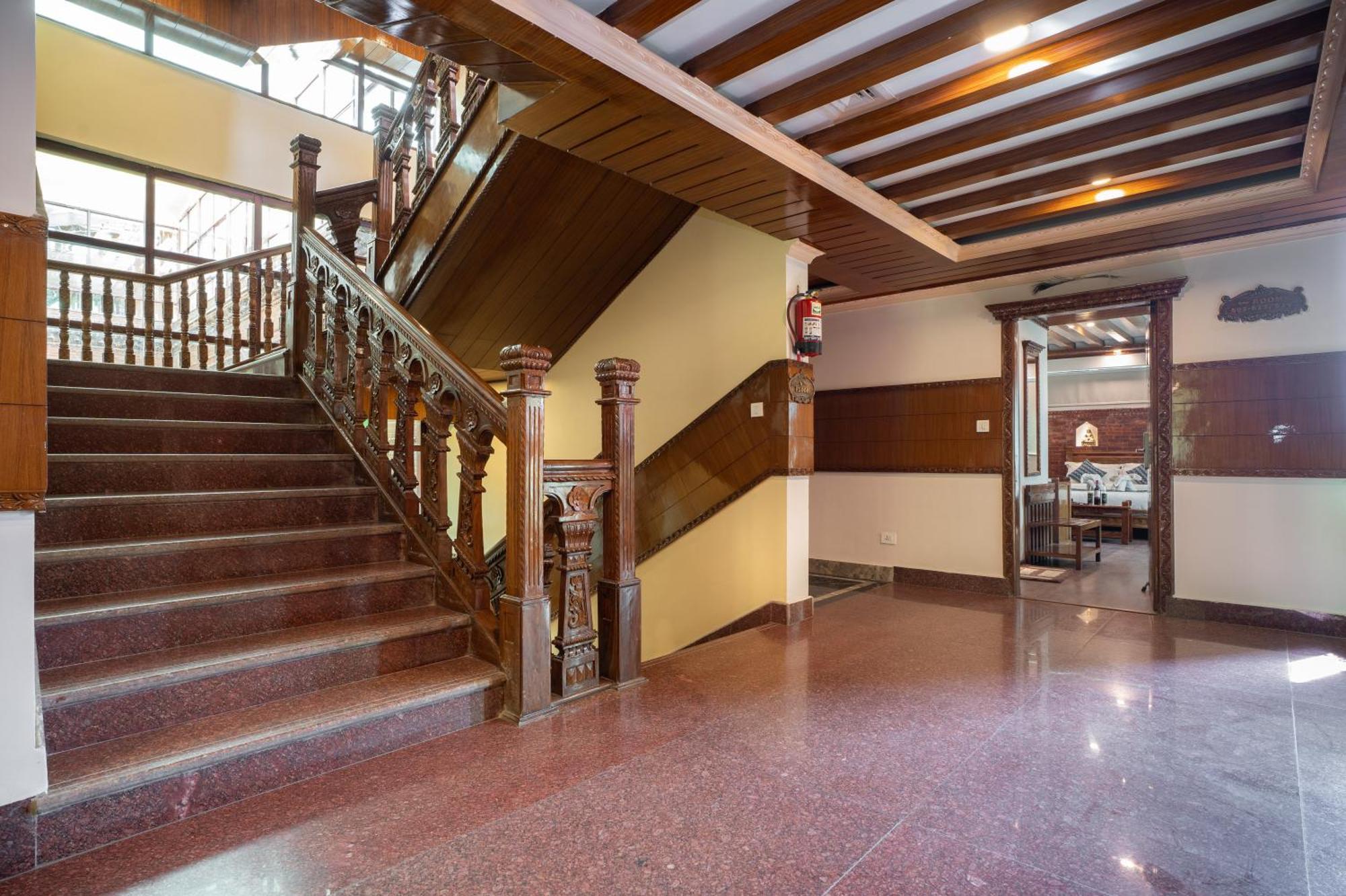 Surya Heritage 4*