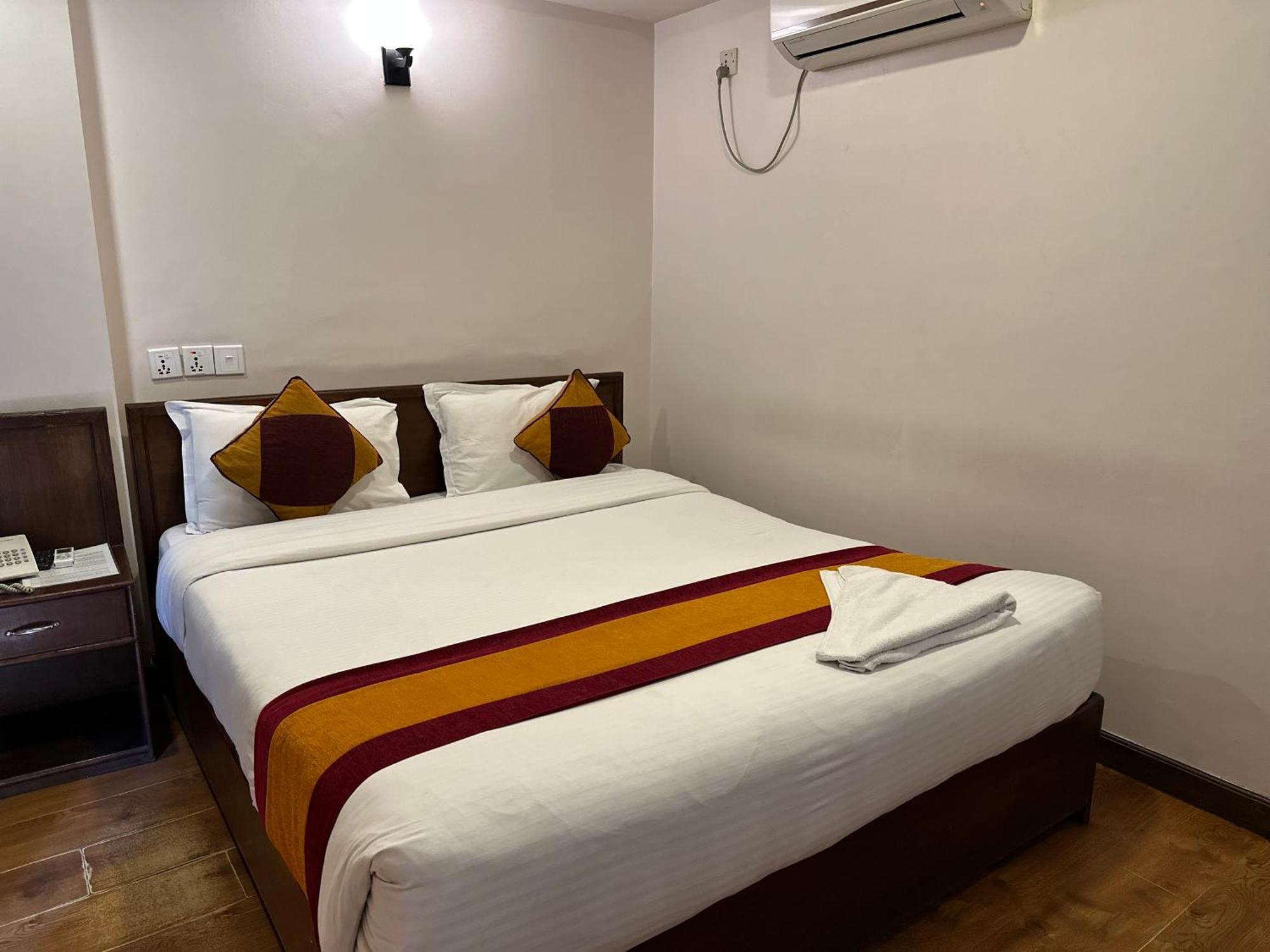 Everest Nepal Hotel