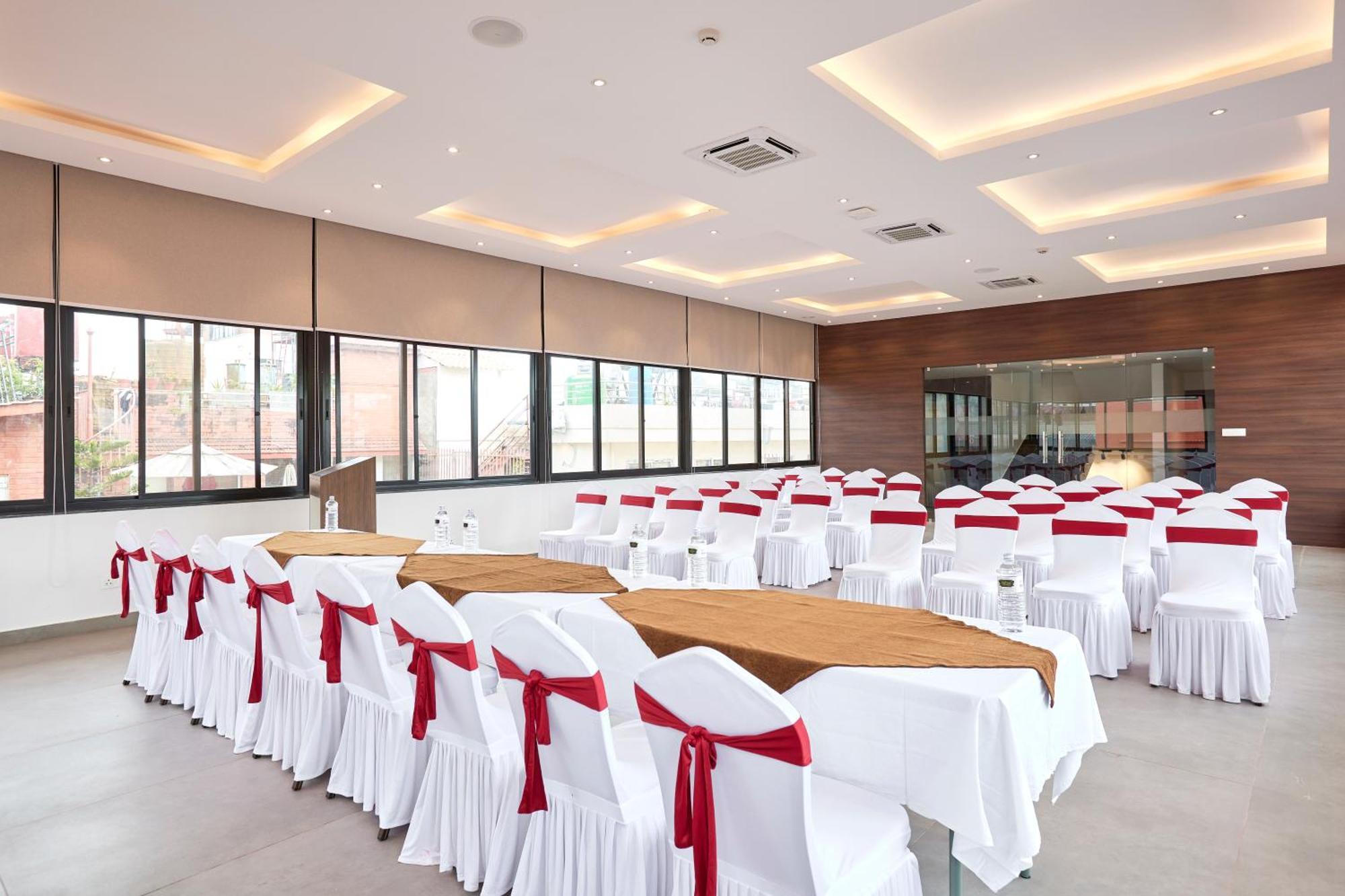 Hotel Kantipur Village 4*