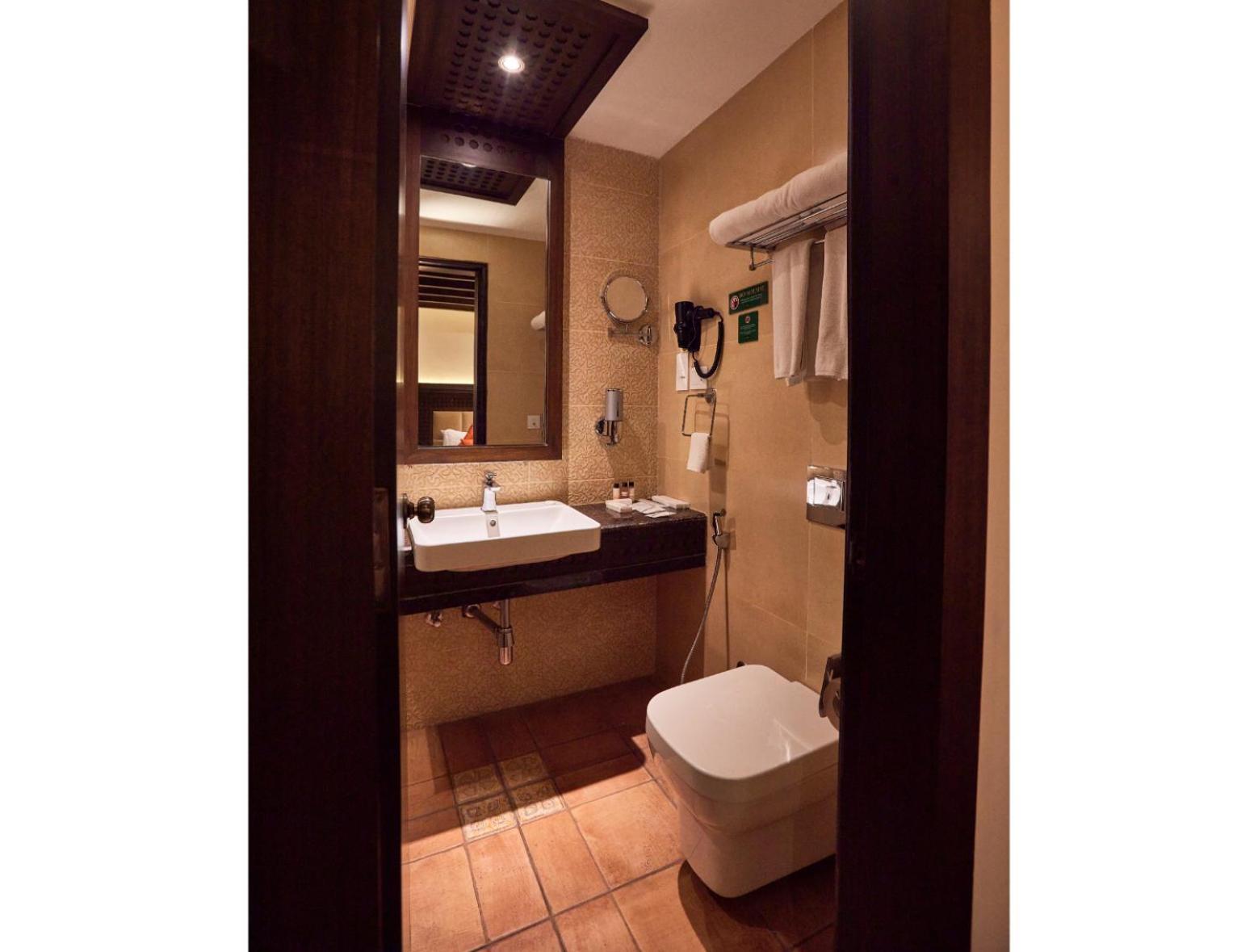 Hotel Kantipur Village 4*