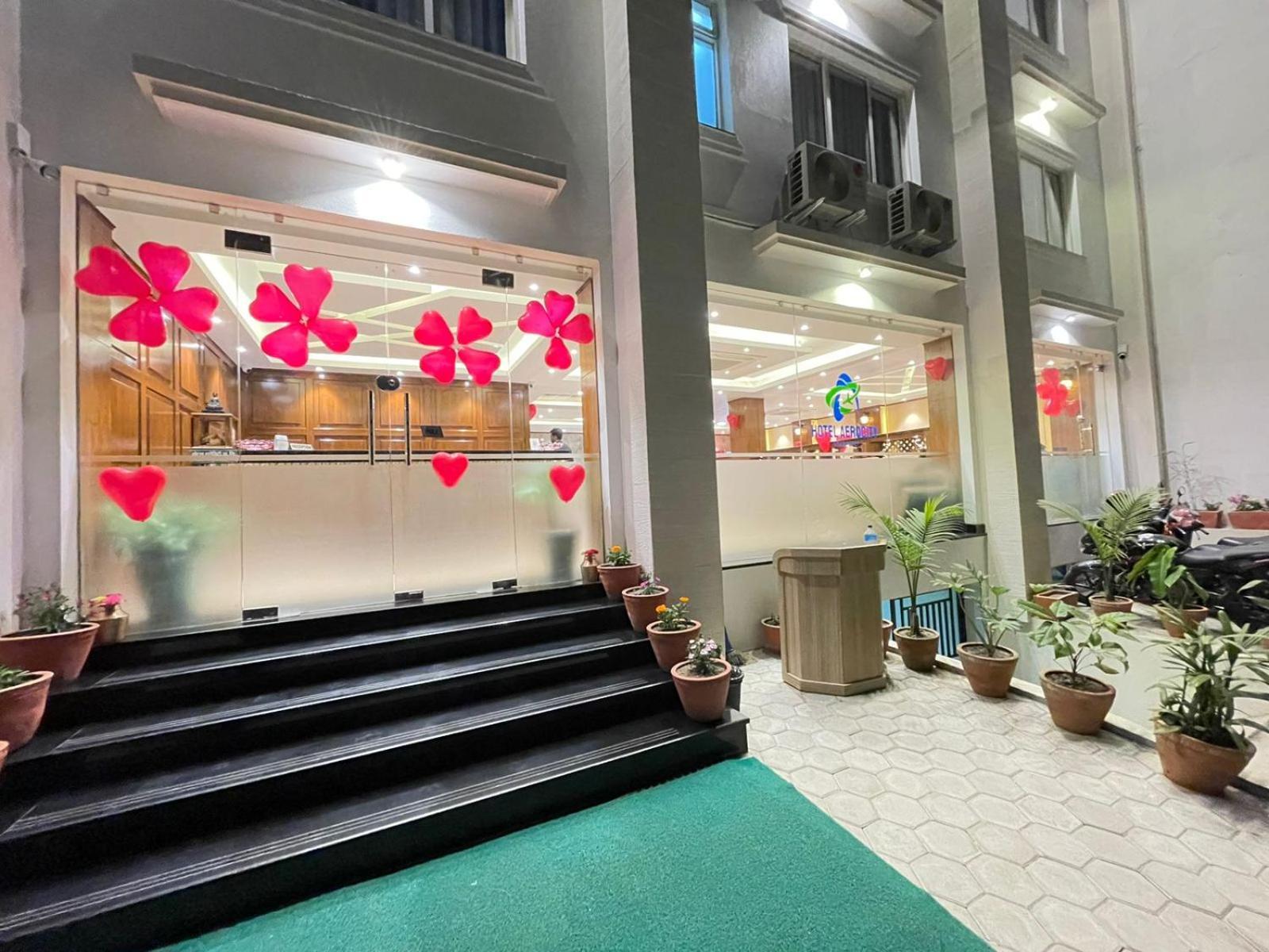 Aerocity Hotel 4*