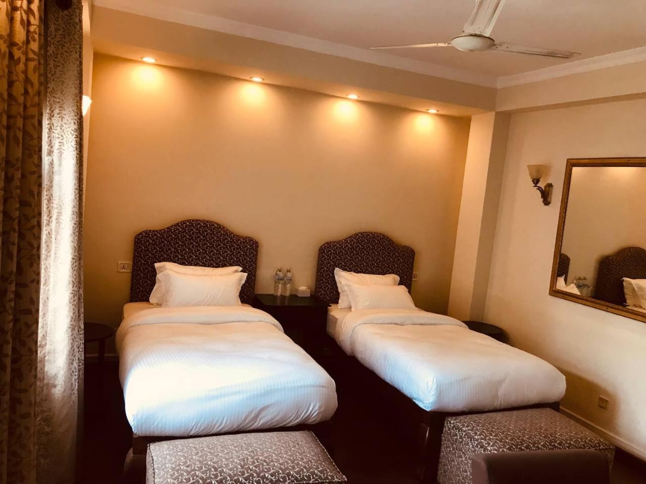 Hotel Courtyard Pujan 4*