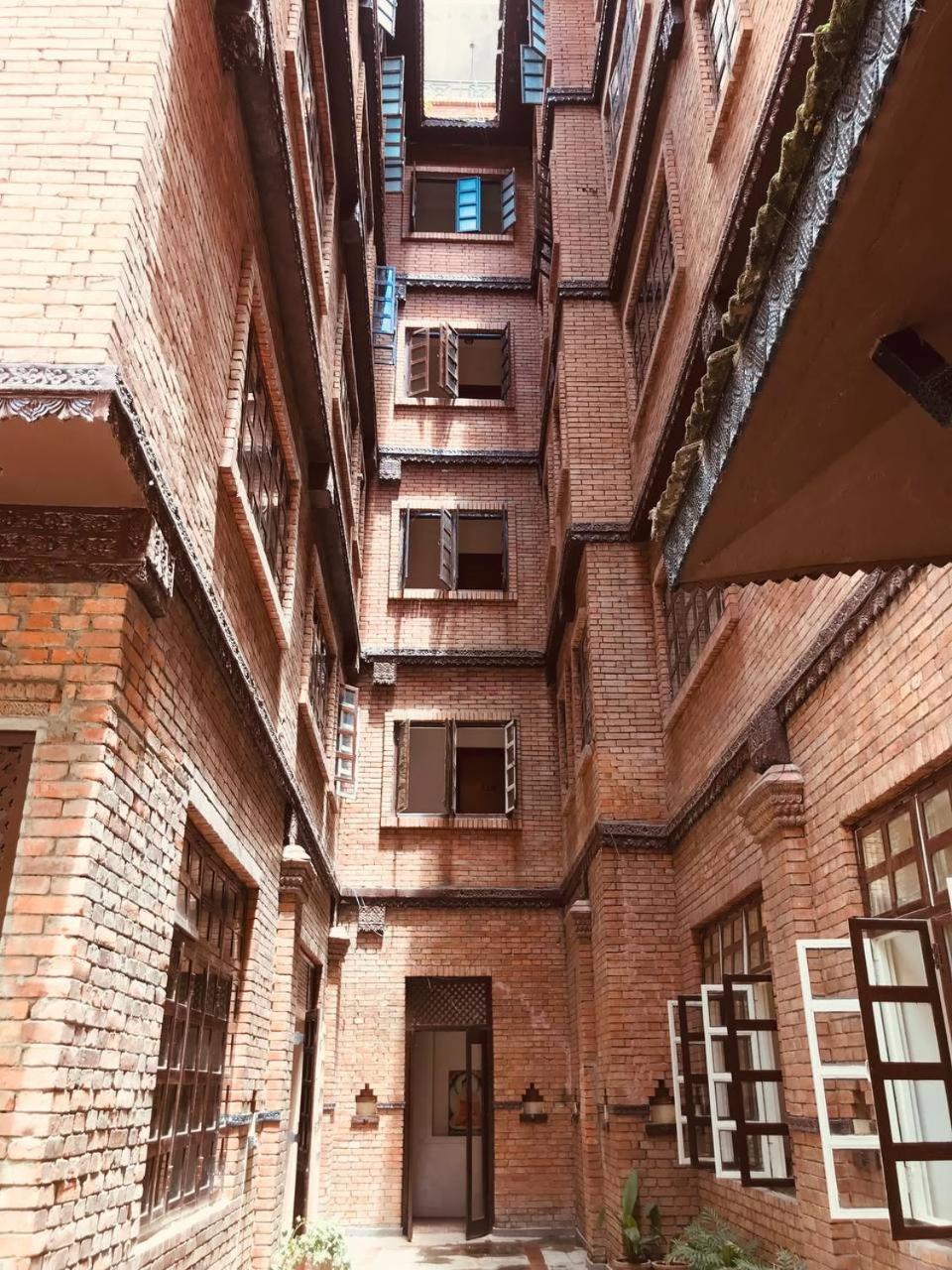 Hotel Courtyard Pujan 4*