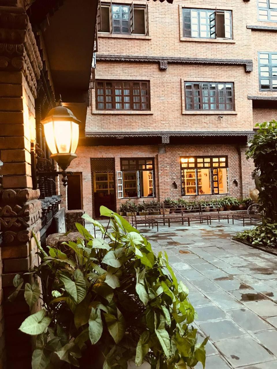 Hotel Courtyard Pujan