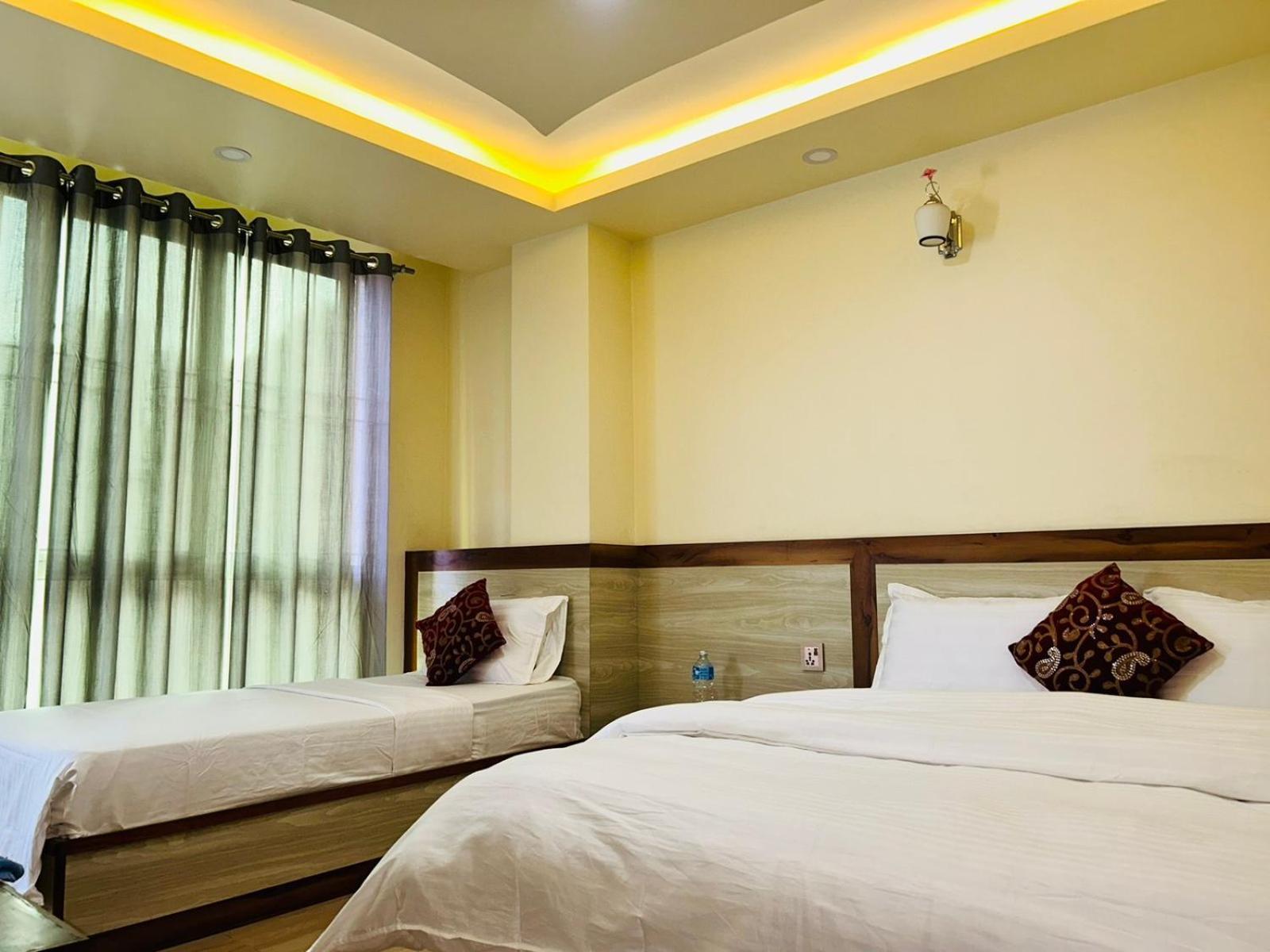 Balgopal Hotel