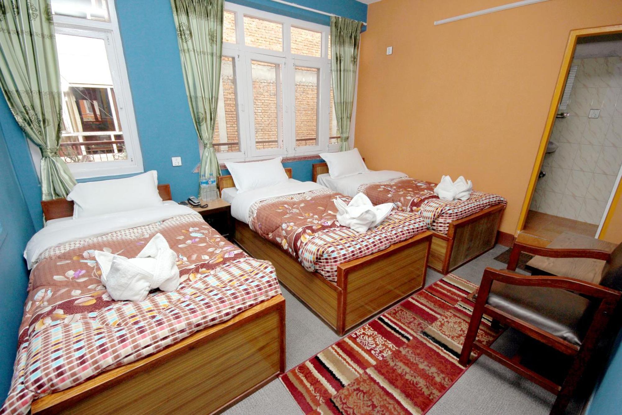 Backpackers Hotel *