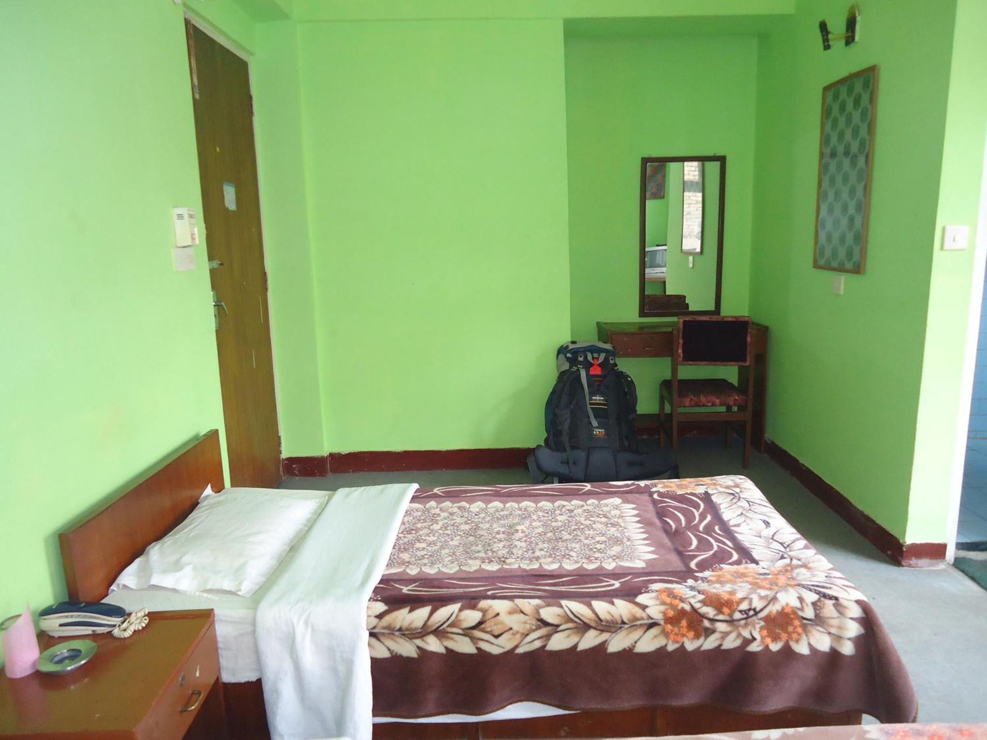 Bed & Breakfast Discovery 2*