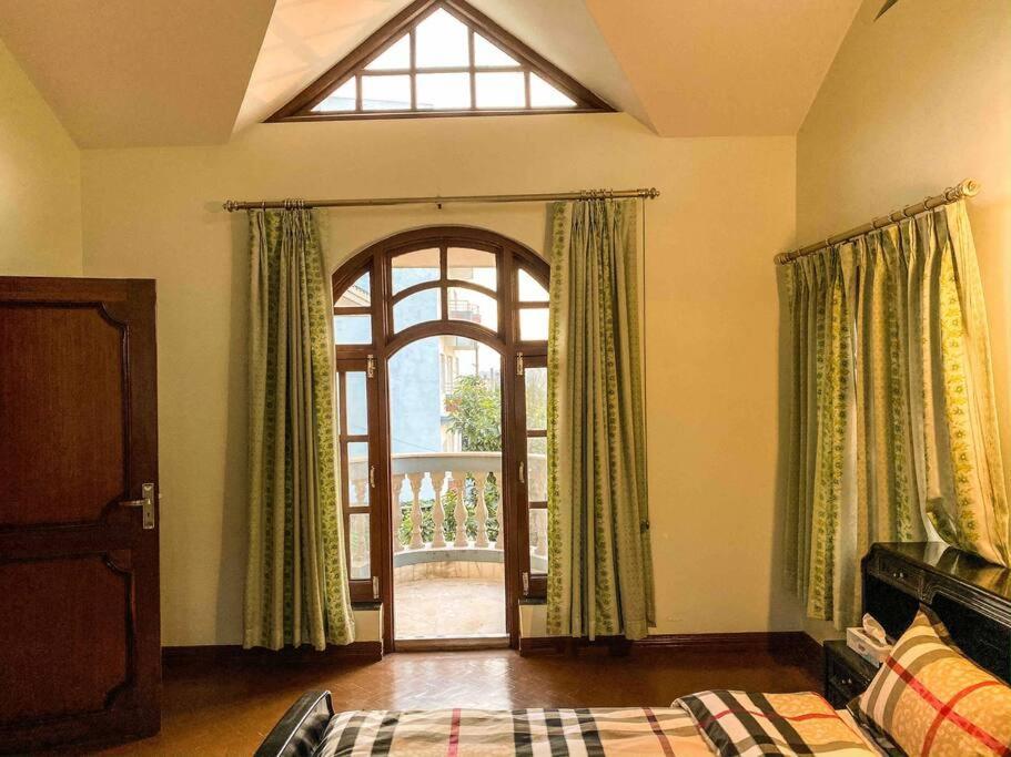 Cheerful 5-bedroom With Garden And Views Holiday home Kathmandu