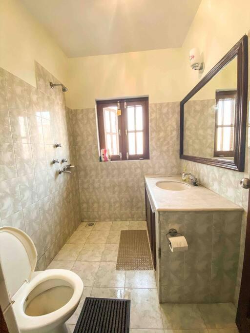 Cheerful 5-bedroom With Garden And Views Holiday home
