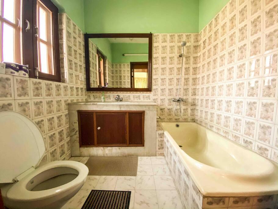 Cheerful 5-bedroom With Garden And Views Holiday home *
