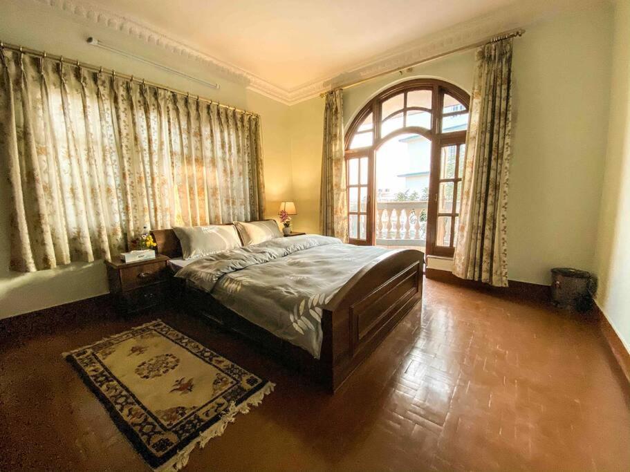 Holiday home Cheerful 5-bedroom With Garden And Views *