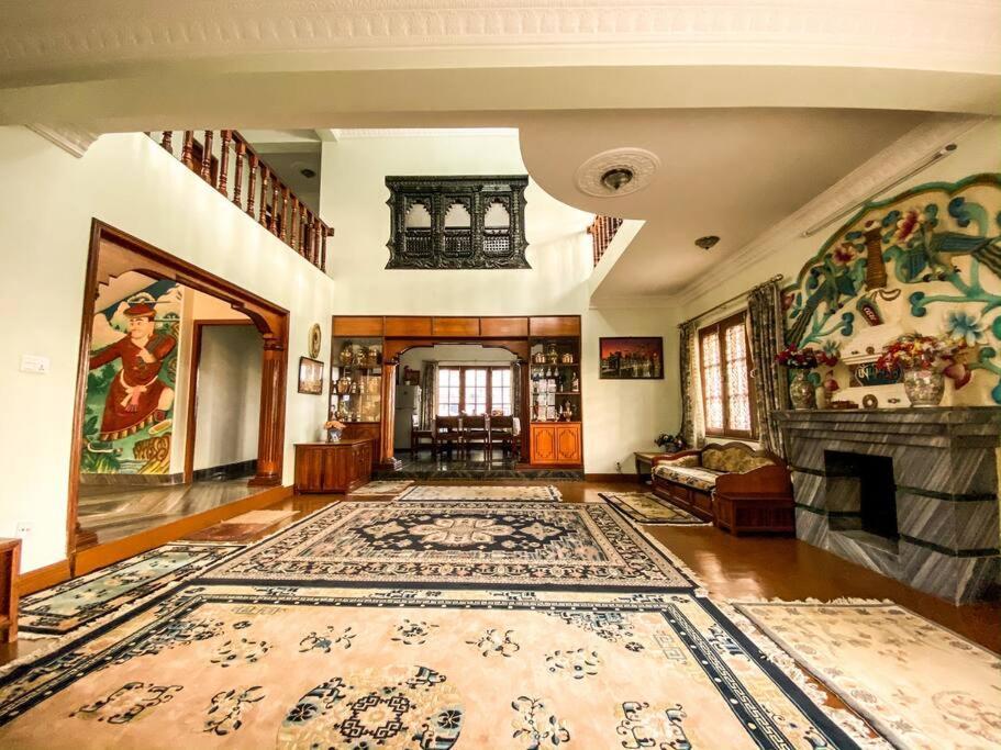 Cheerful 5-bedroom With Garden And Views * Kathmandu