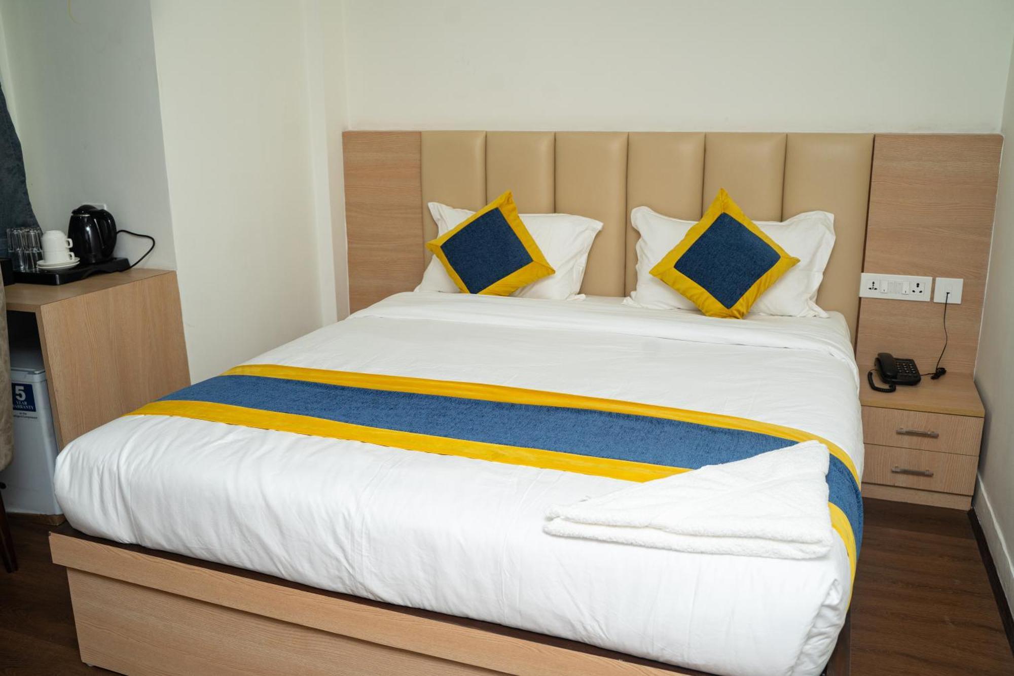 Mustang Hotel 3*