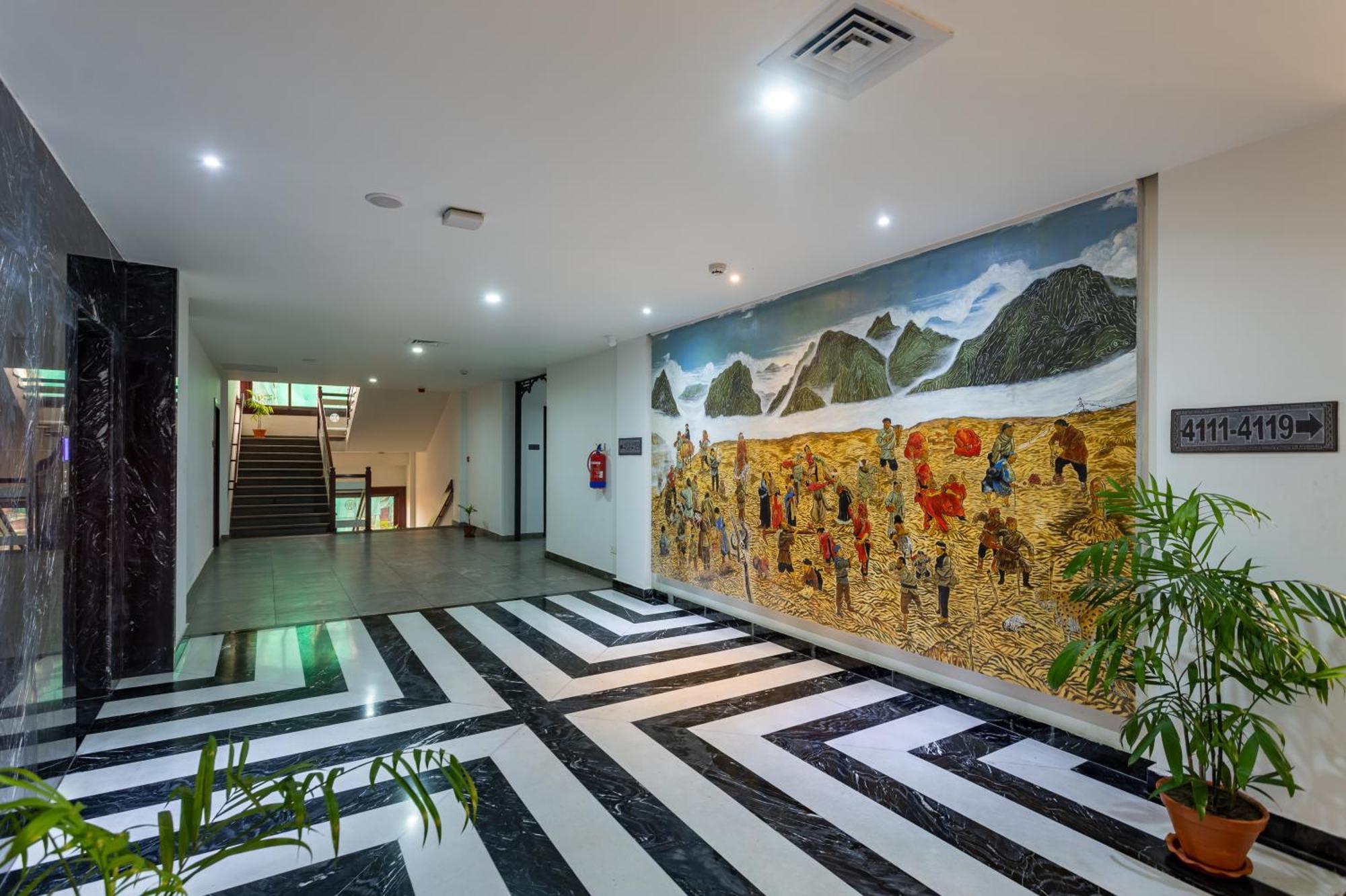 Hotel Lo Mustang 4*