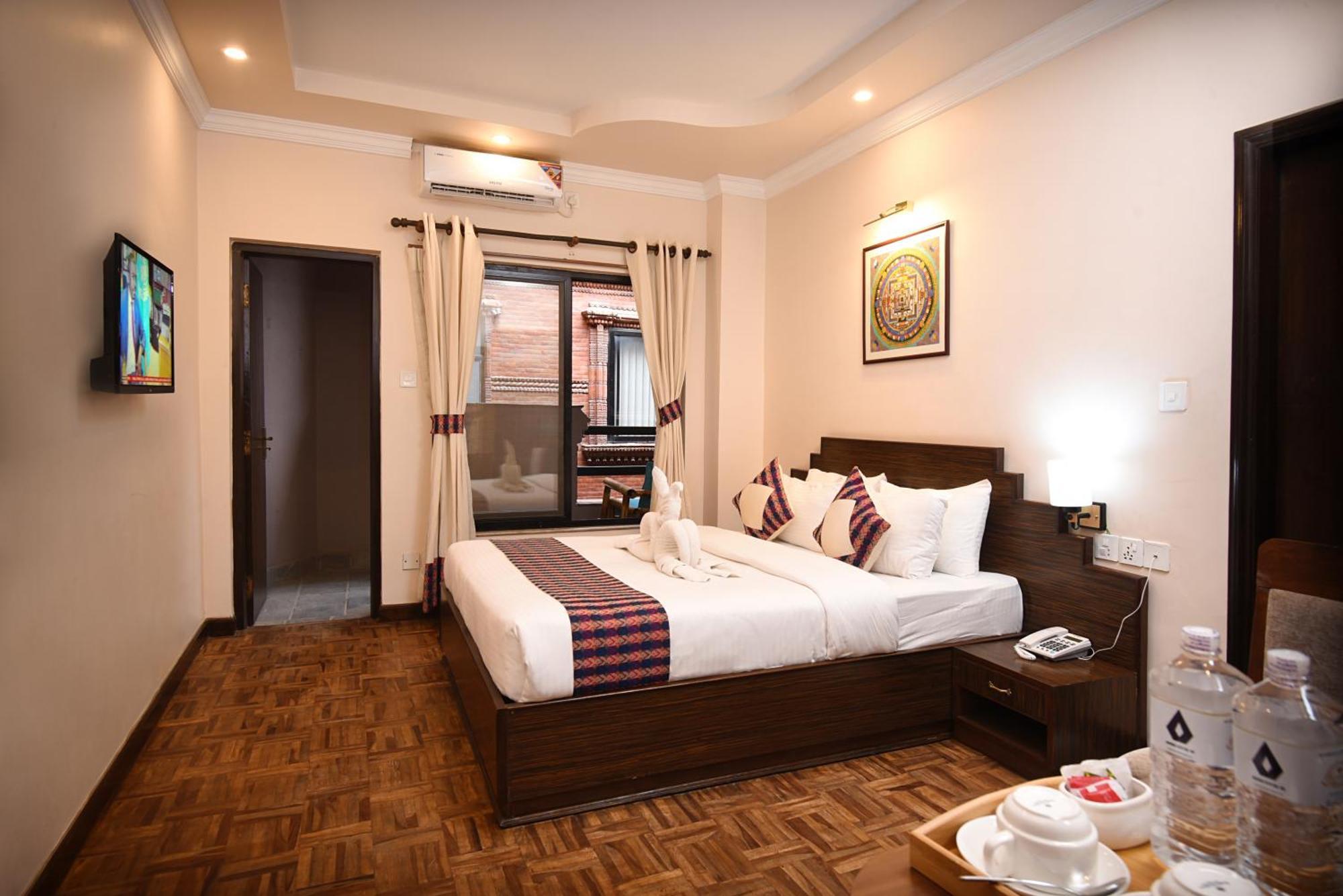Skye Hotel 4*