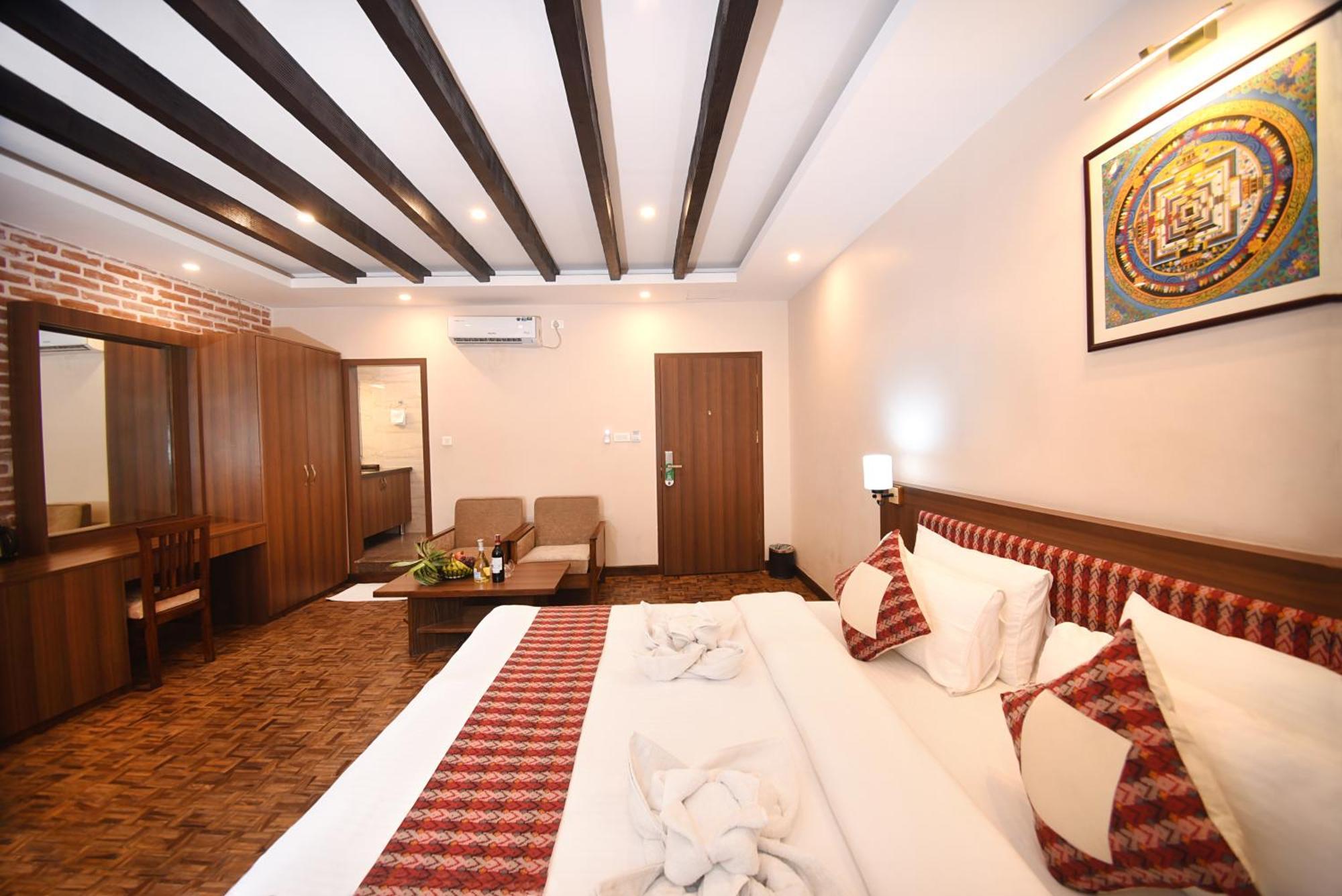 Hotel Skye 4*