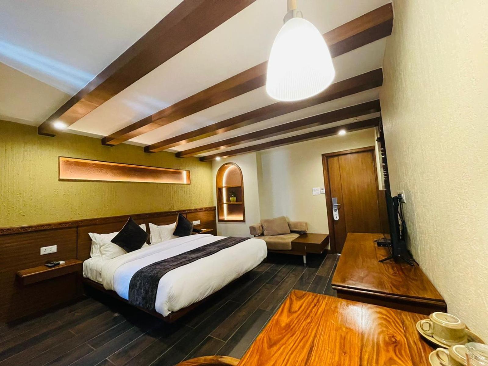 Timber House By Tara Group 4*