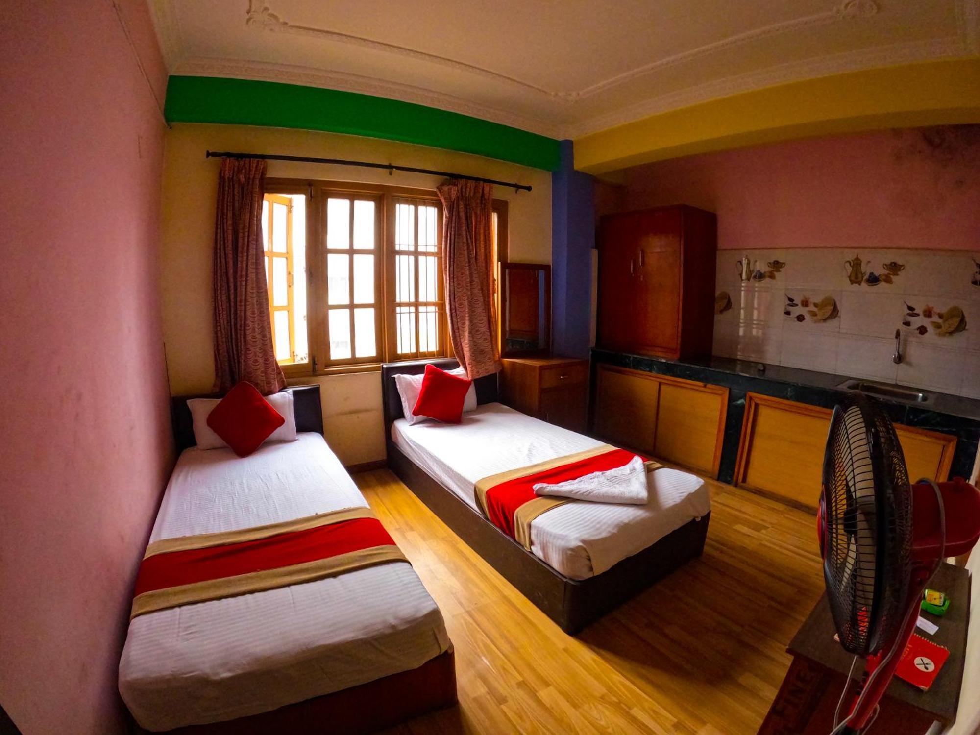 Om Hotel