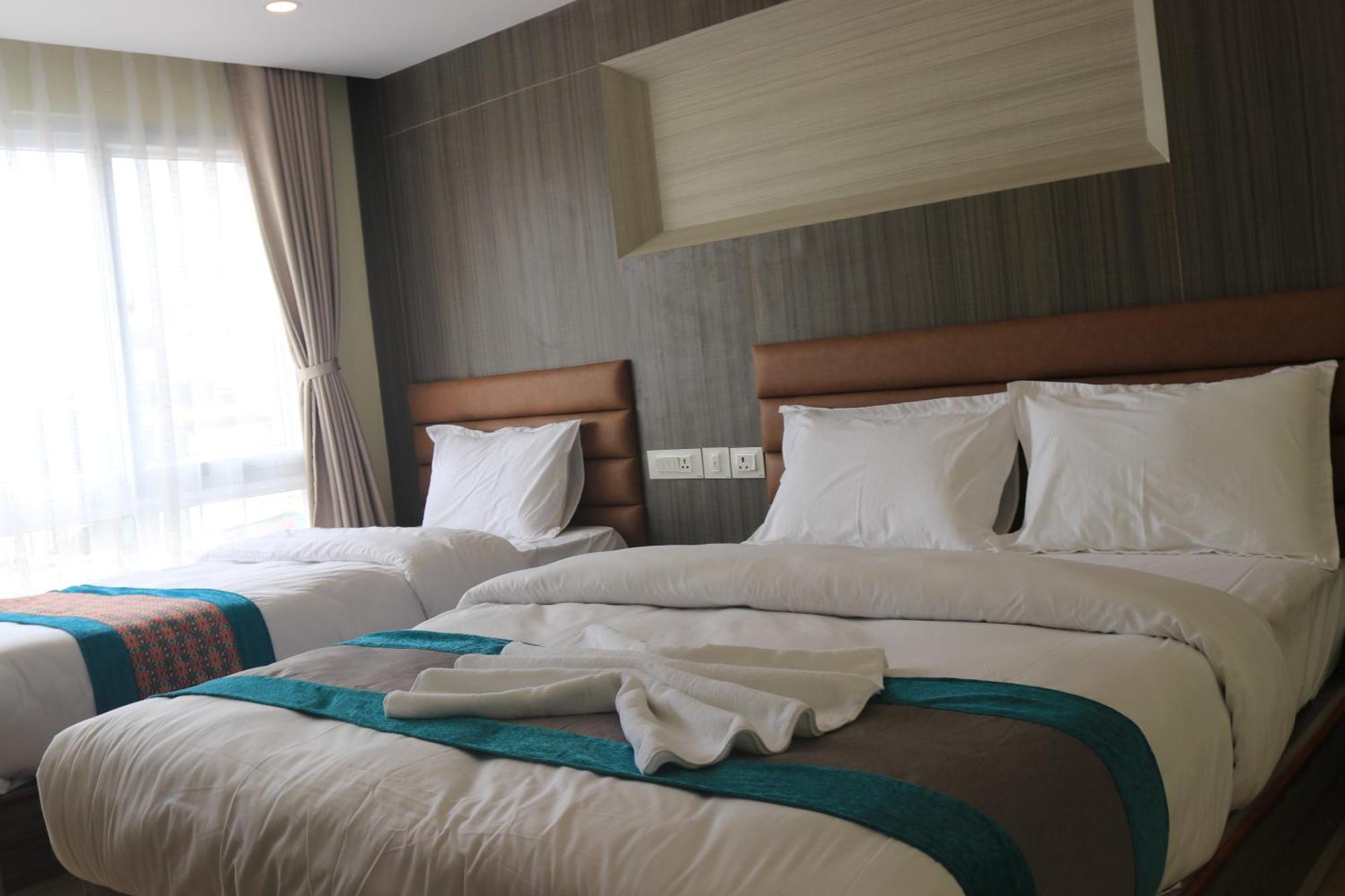 President Airport Hotel