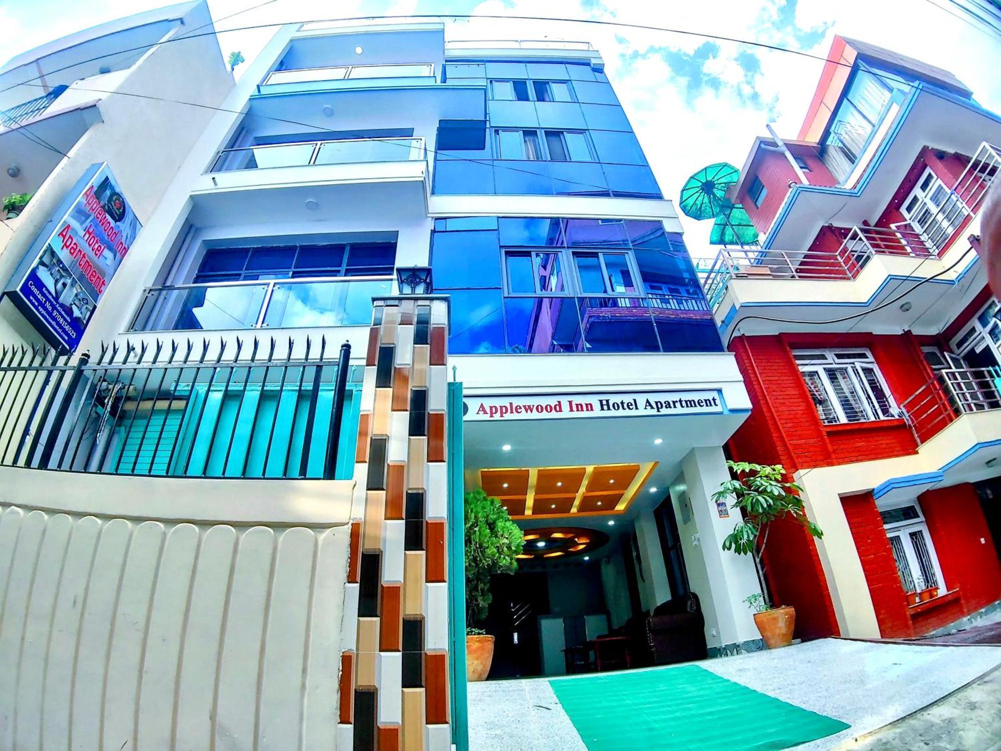 Applewood * Kathmandu