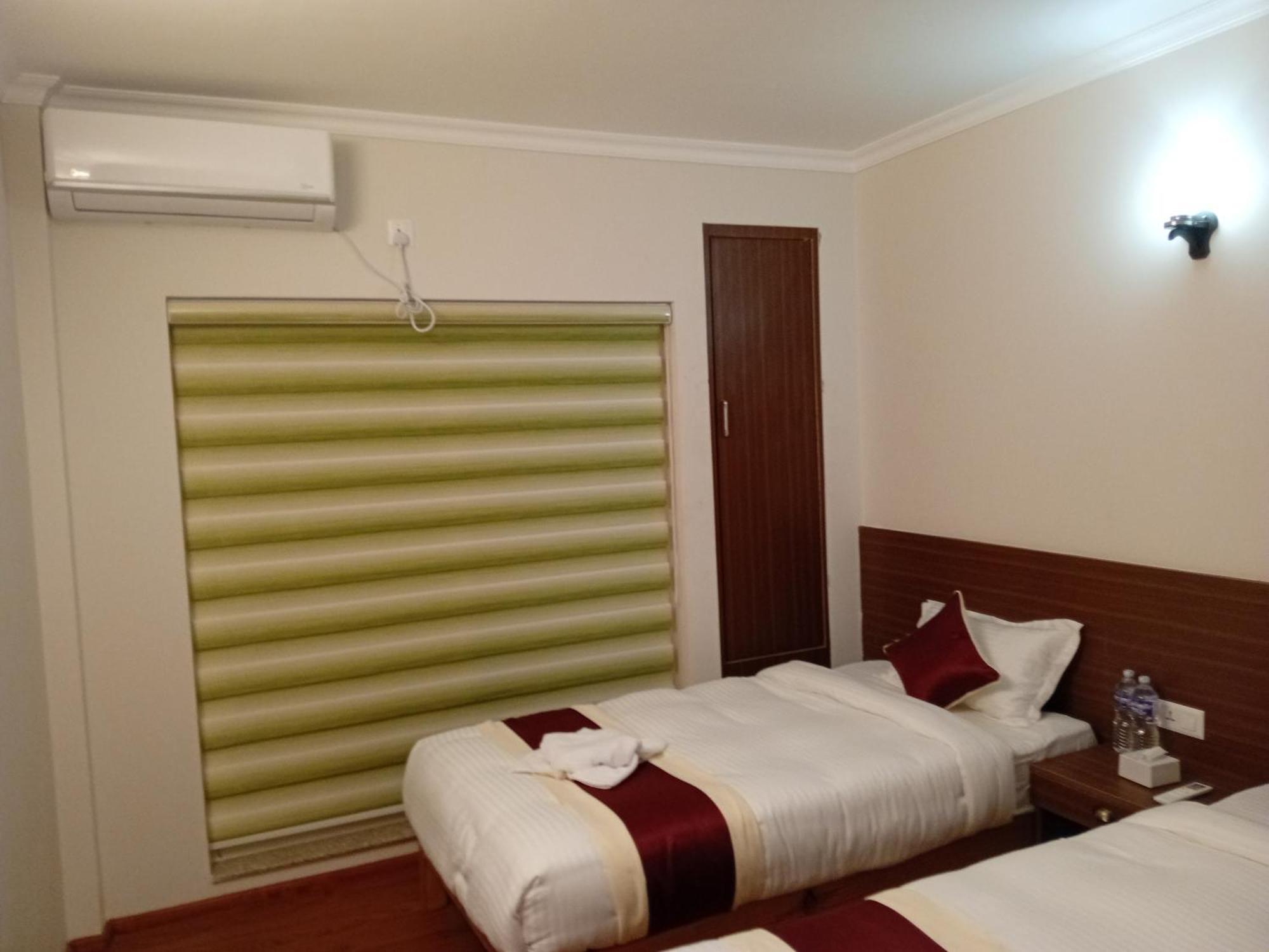 Sohum Hostel *