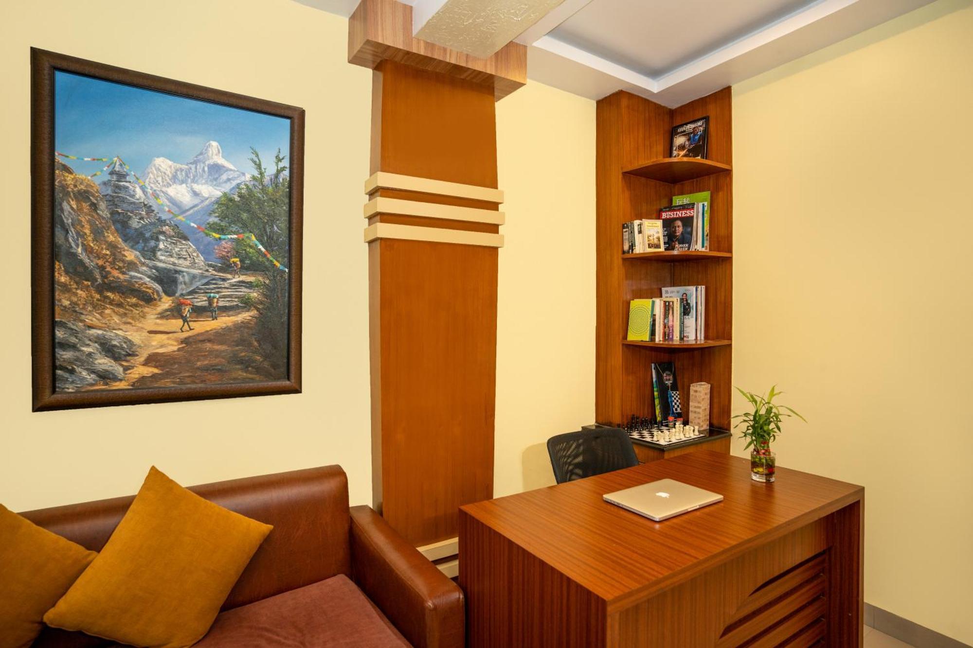 Devo Boutique Hotel 3*