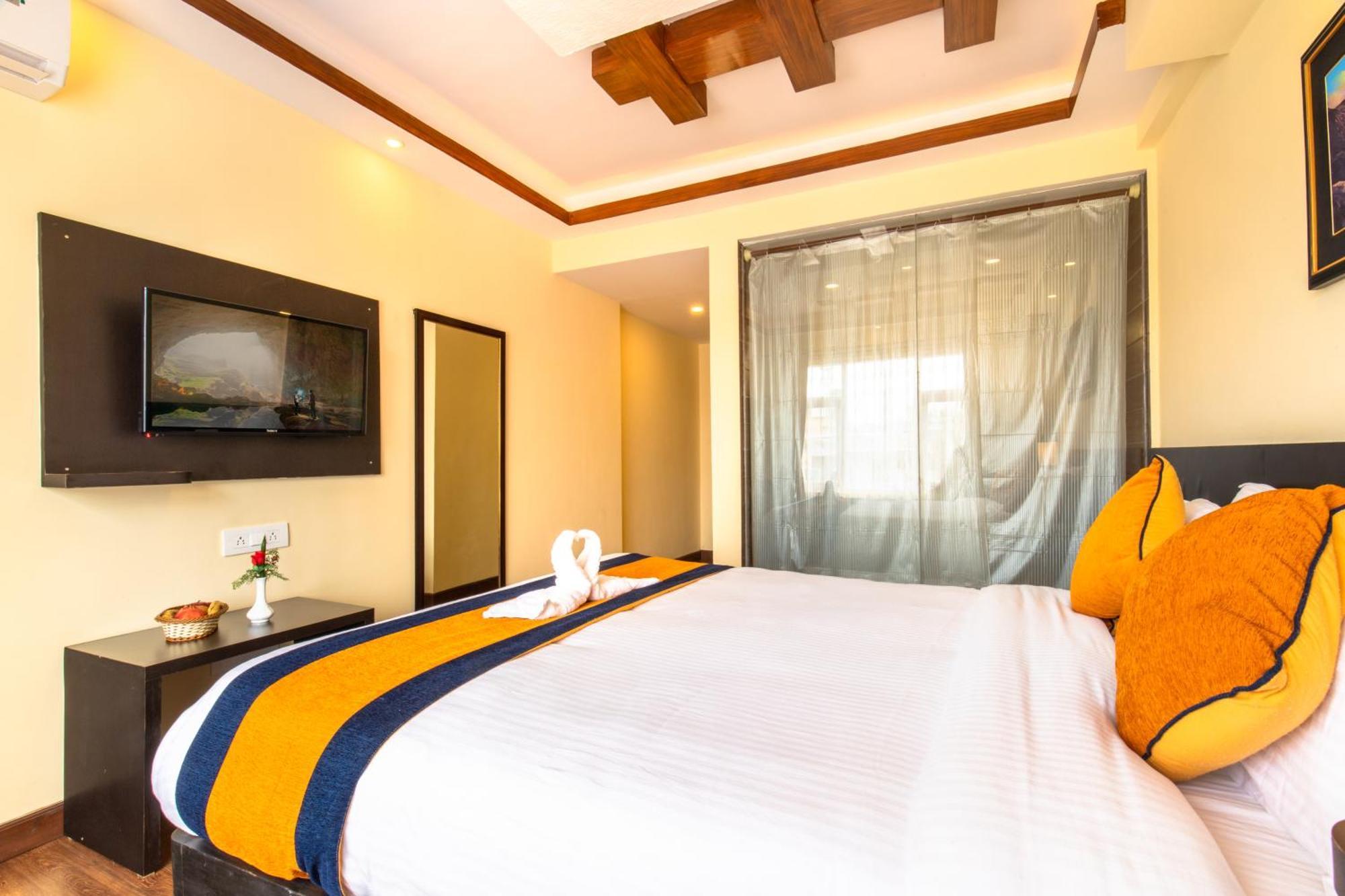 Devo Boutique Hotel 3*