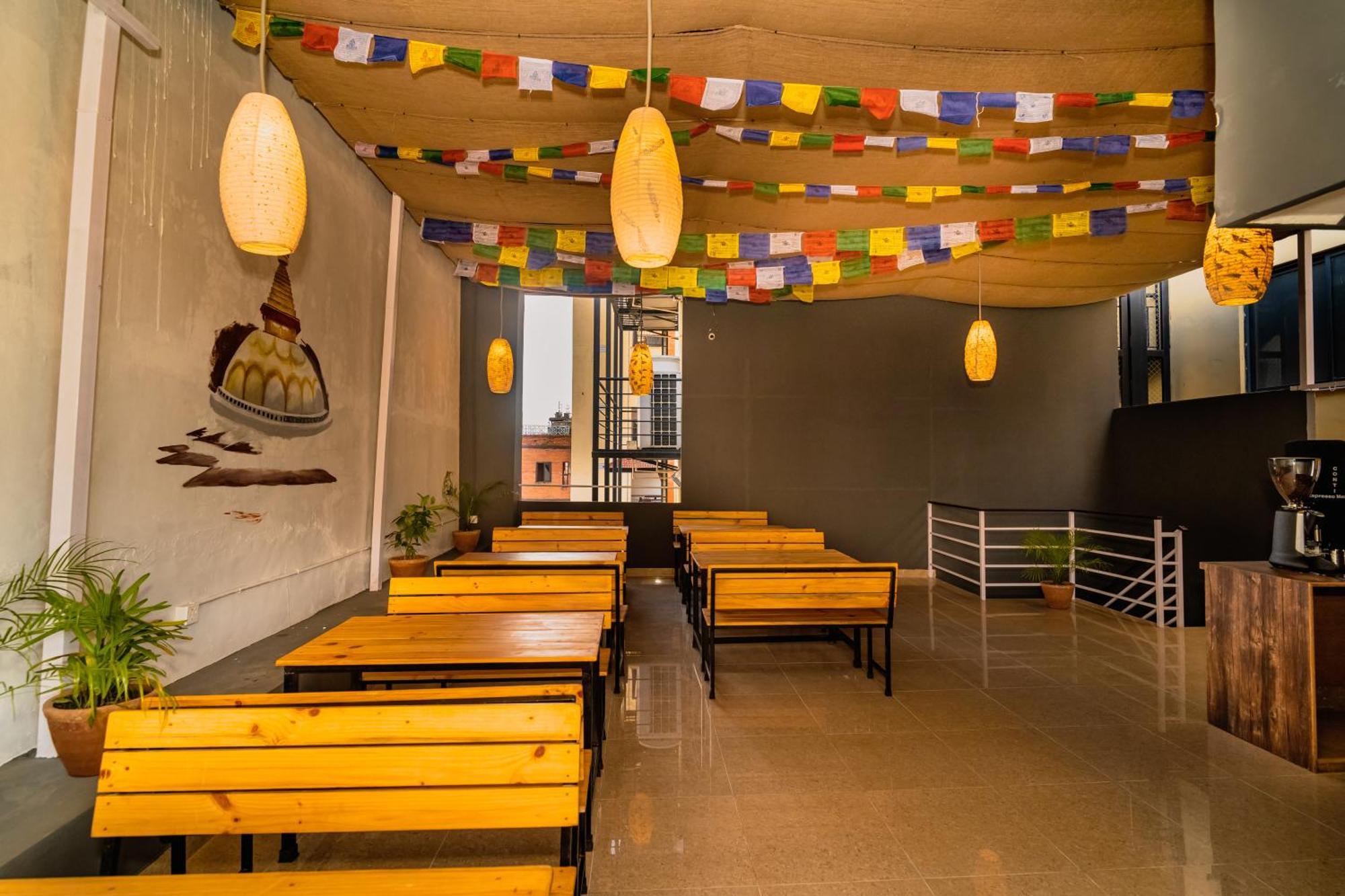 Hotel Aashraya 2*