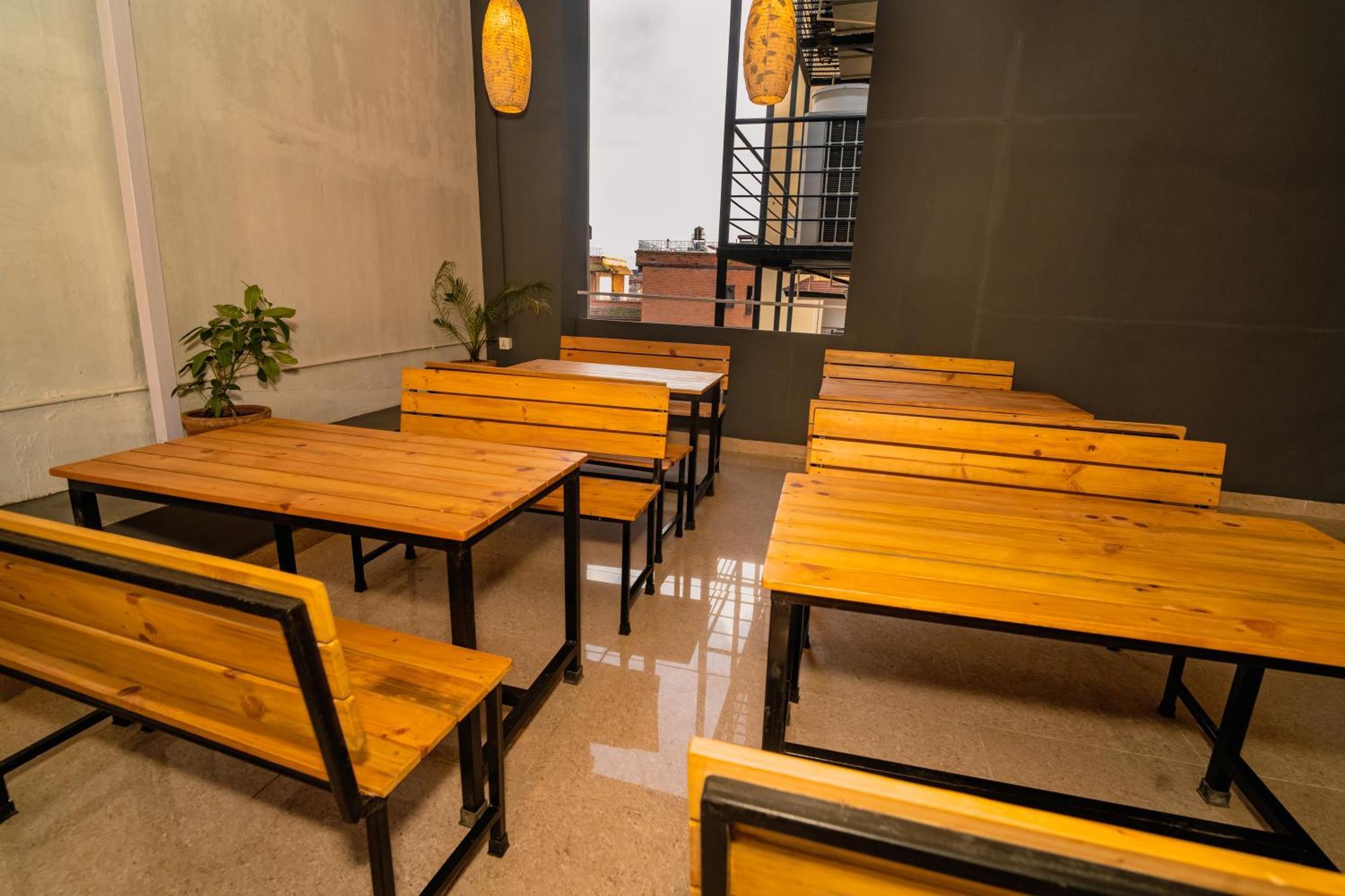 Hotel Aashraya