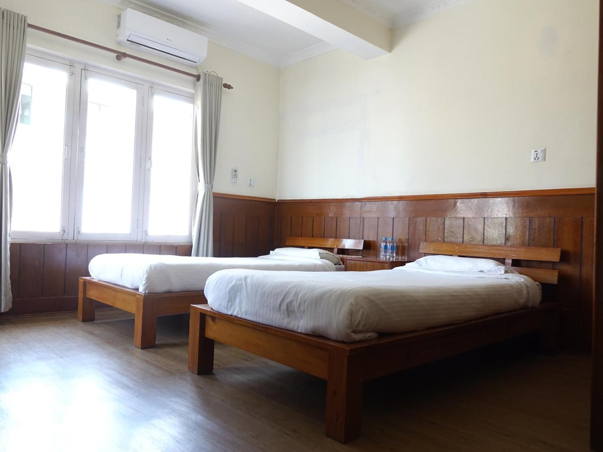 Hotel Suva *