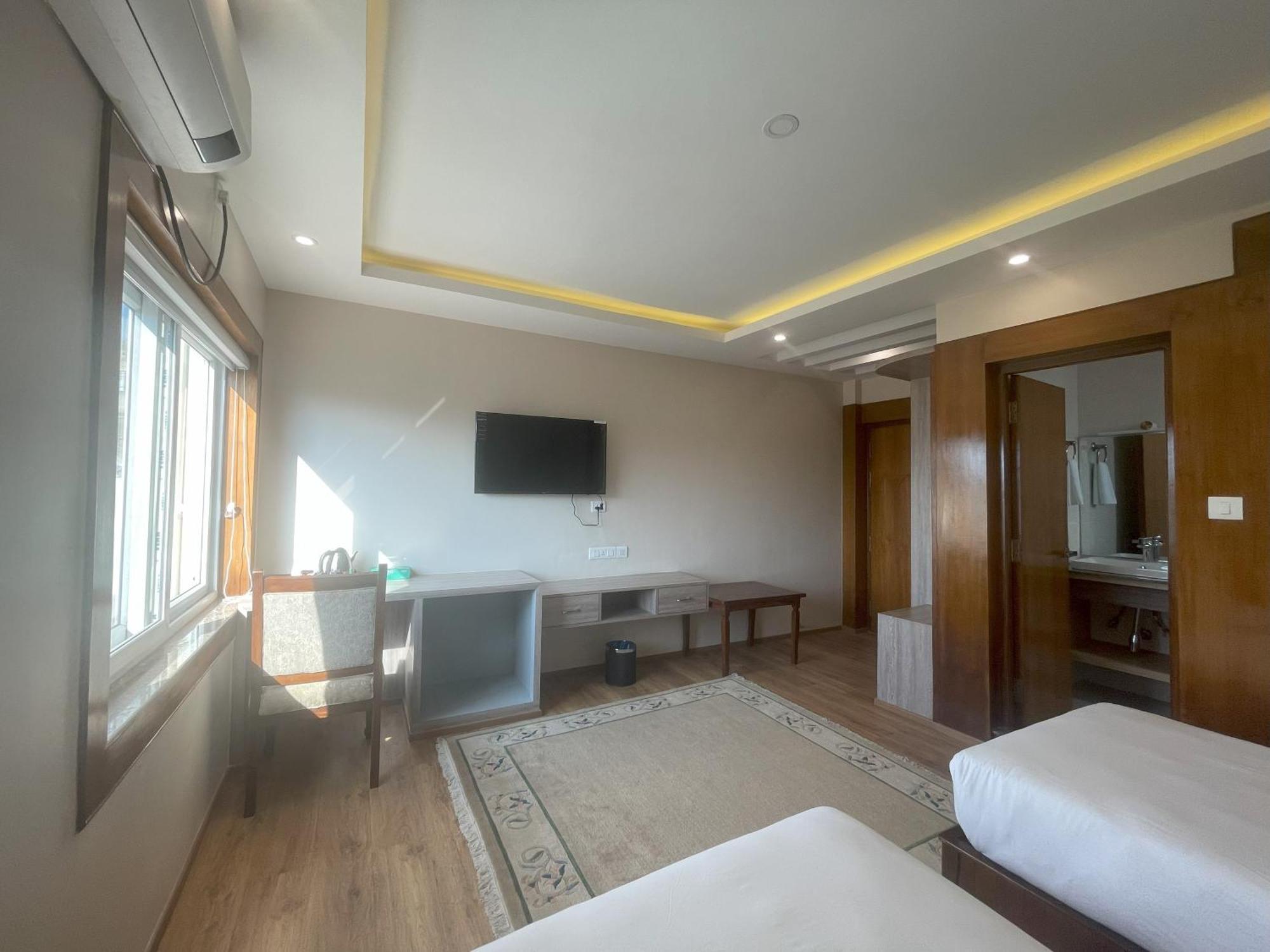 Bayberry - Near Tribhuvan International Airport Hotel Catmandu